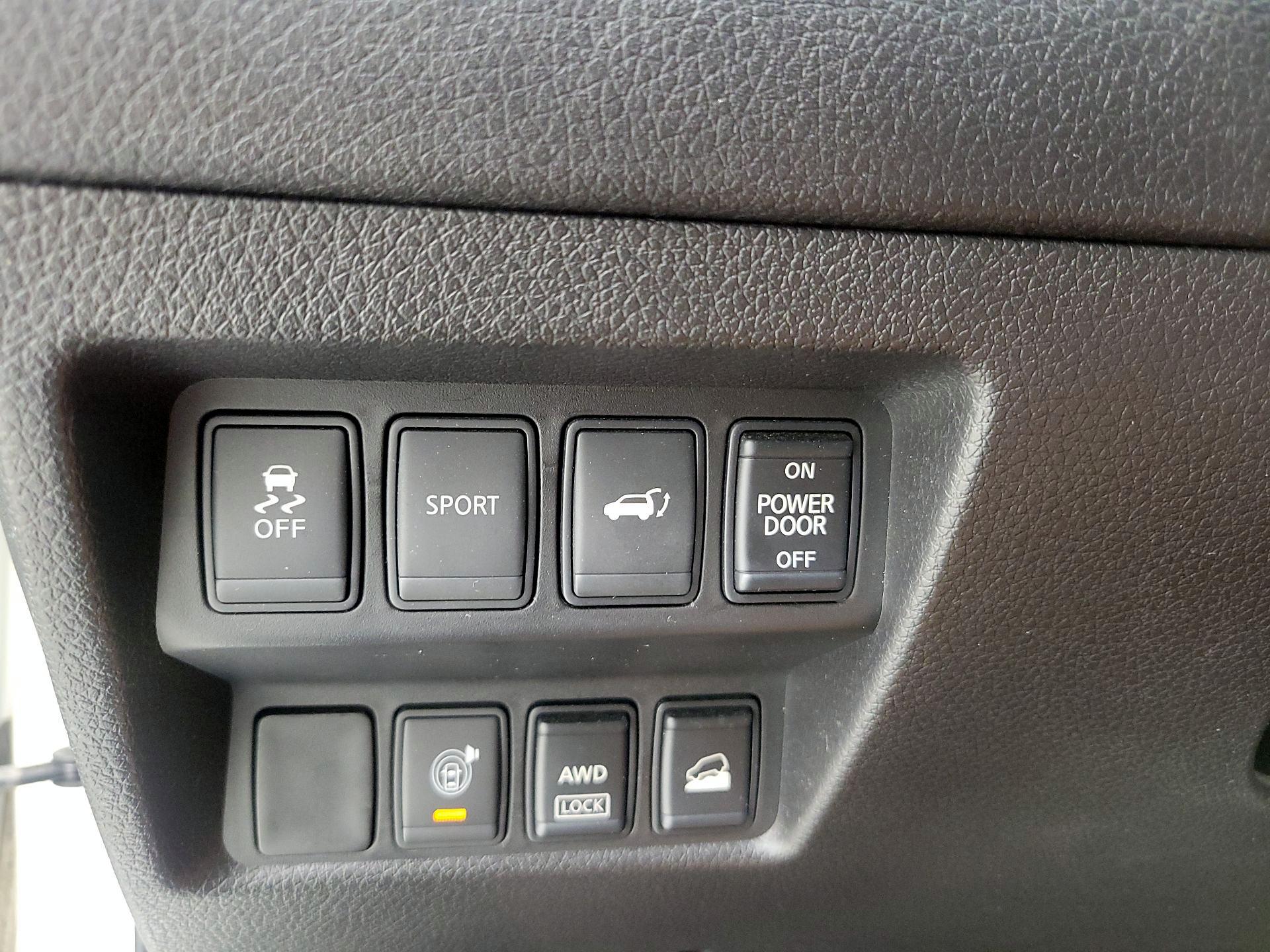 Thumbnail: 2014 Nissan Rogue - 13