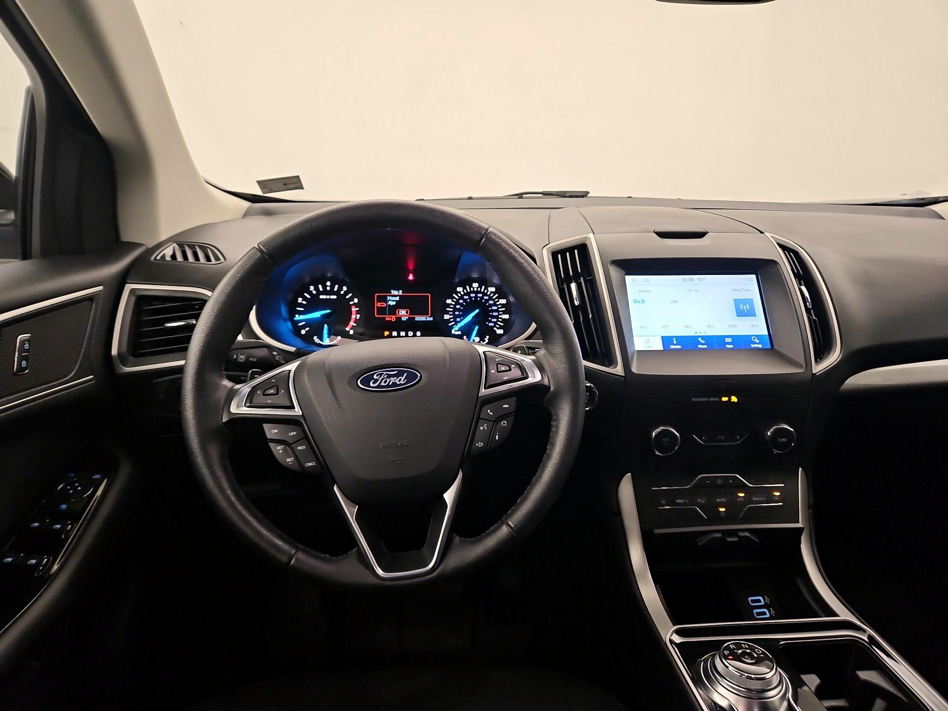 Thumbnail: 2019 Ford Edge - 10