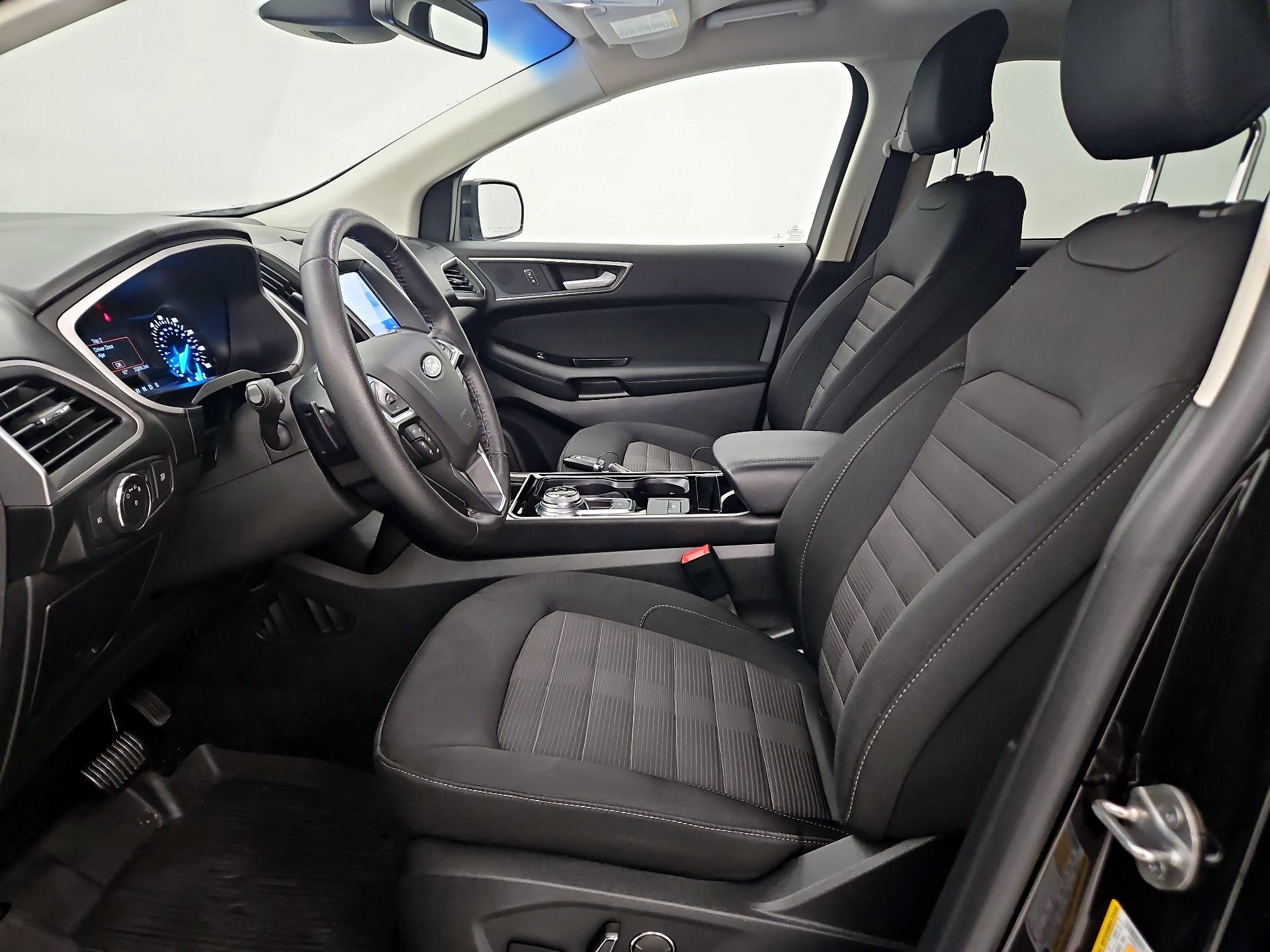 Thumbnail: 2019 Ford Edge - 11