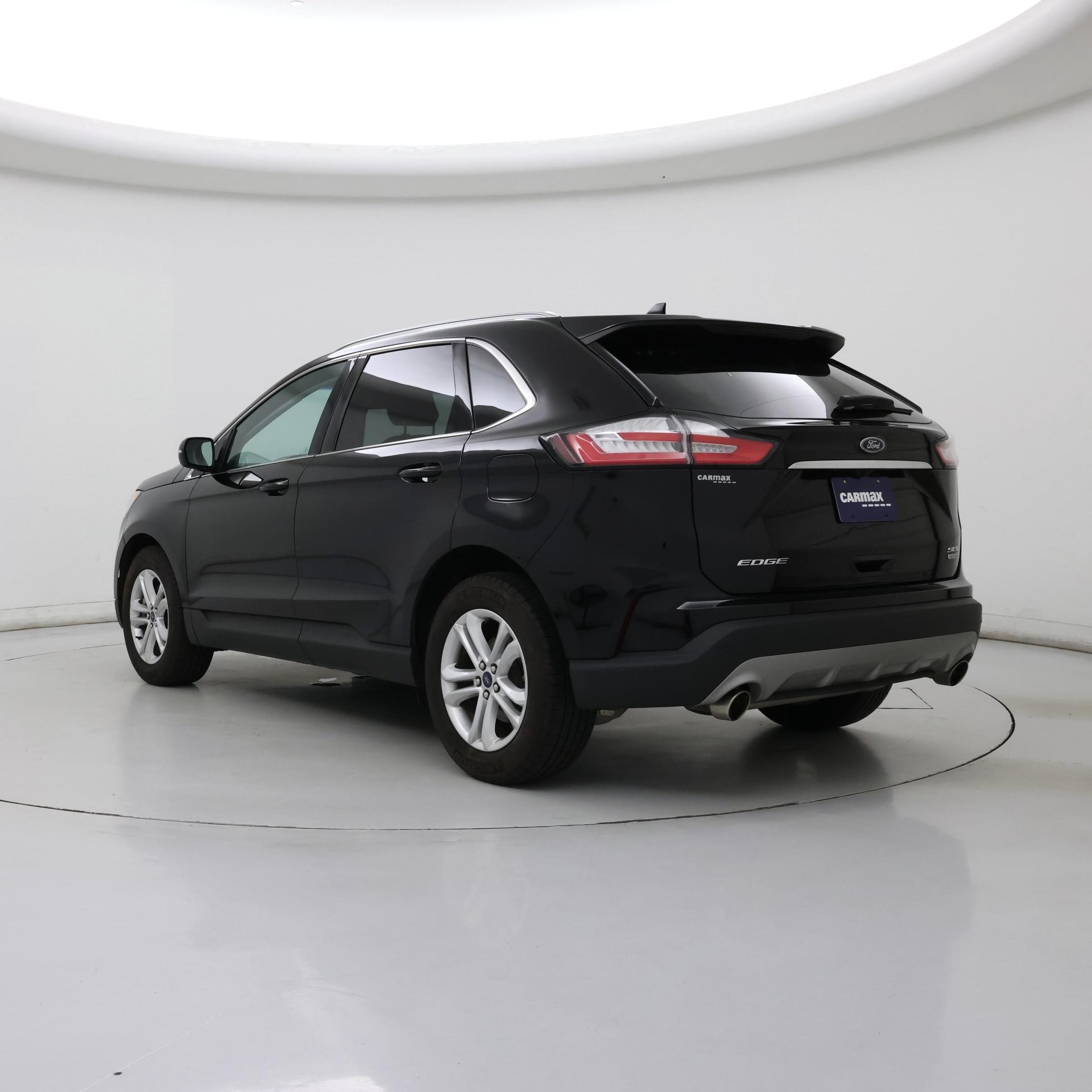 Thumbnail: 2019 Ford Edge - 2