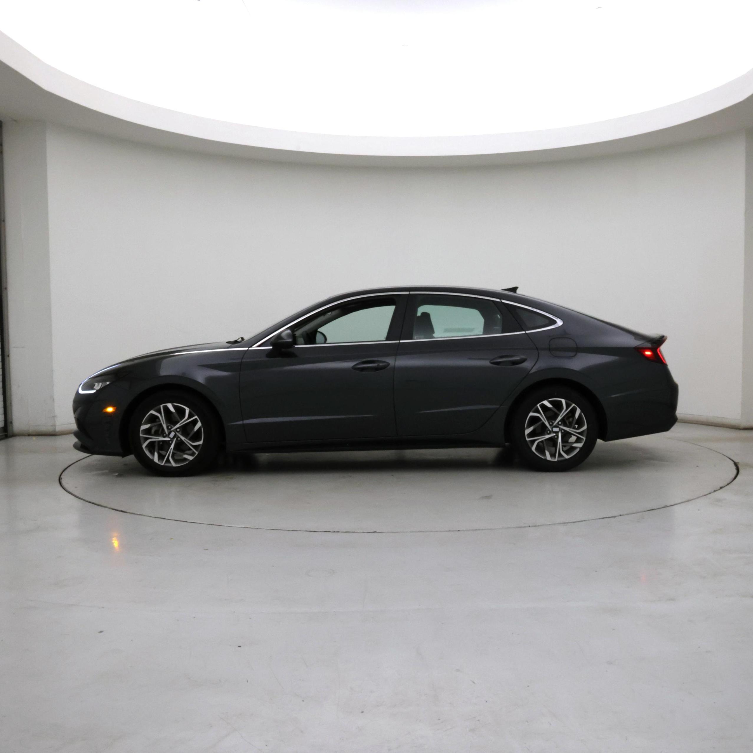 Thumbnail: 2022 Hyundai Sonata - 3