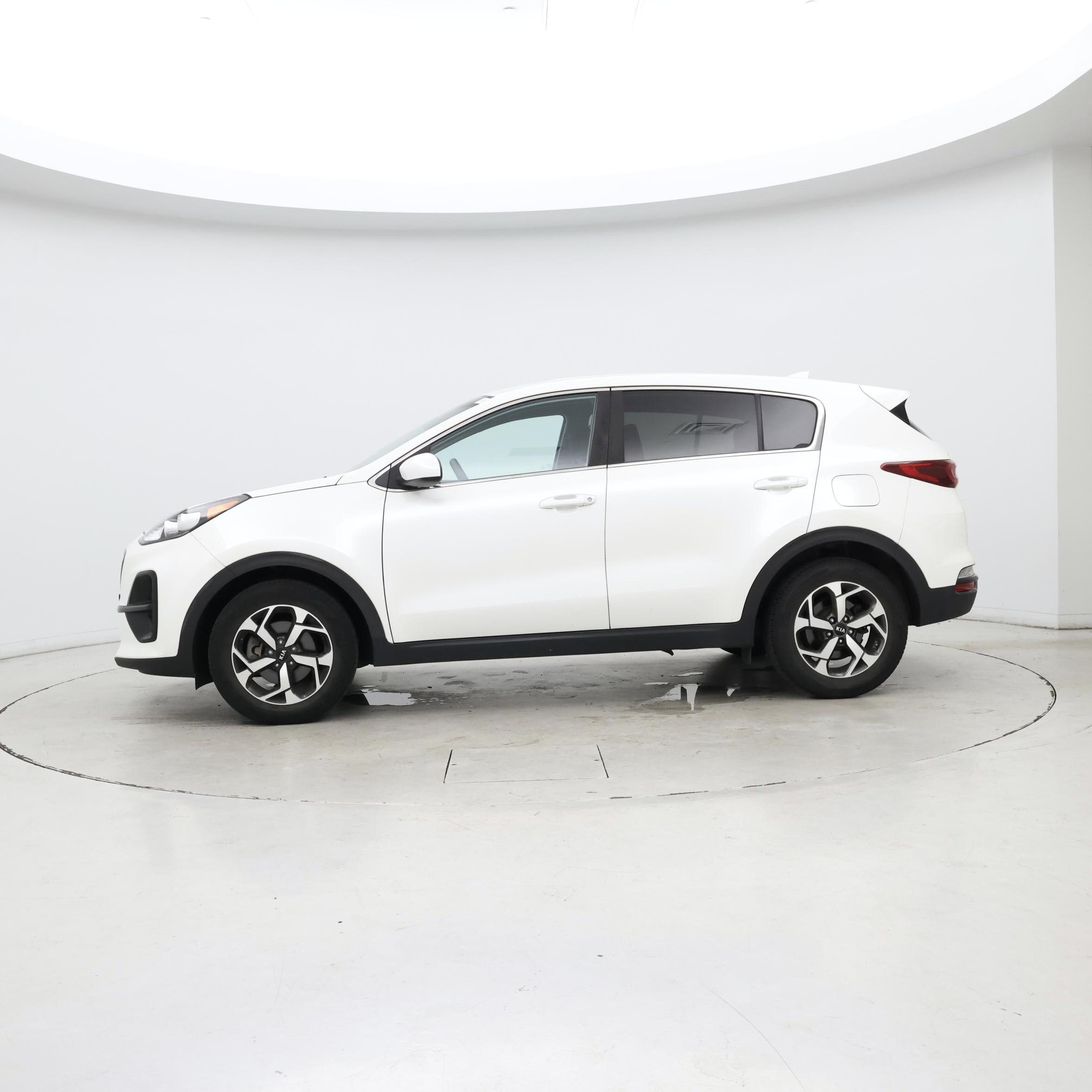 Thumbnail: 2022 Kia Sportage - 3
