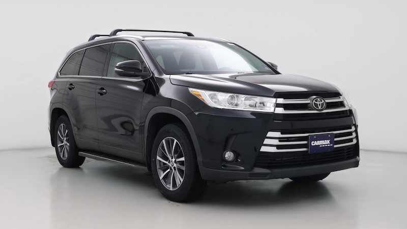 2019 Toyota Highlander XLE Hero Image