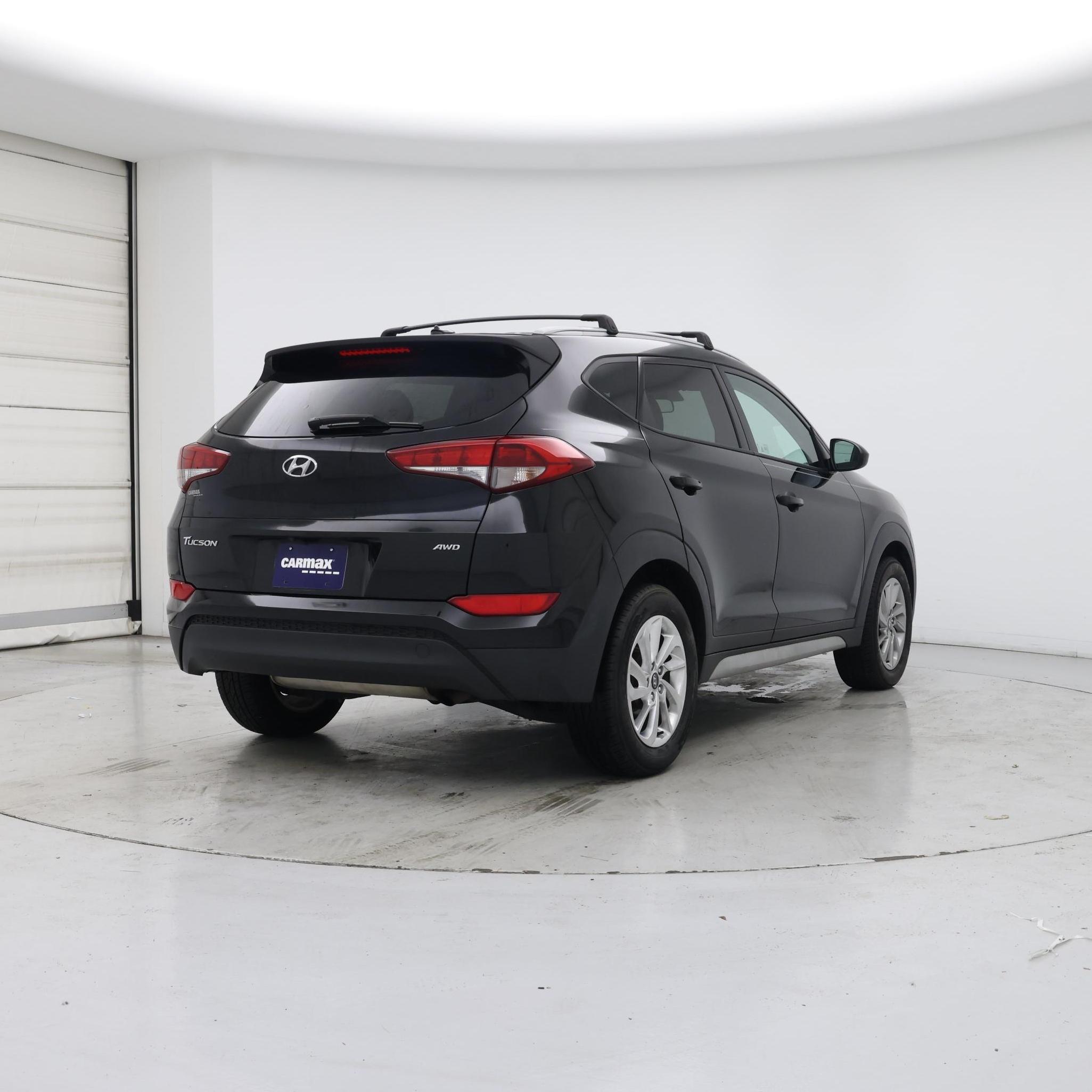 Thumbnail: 2017 Hyundai Tucson - 8