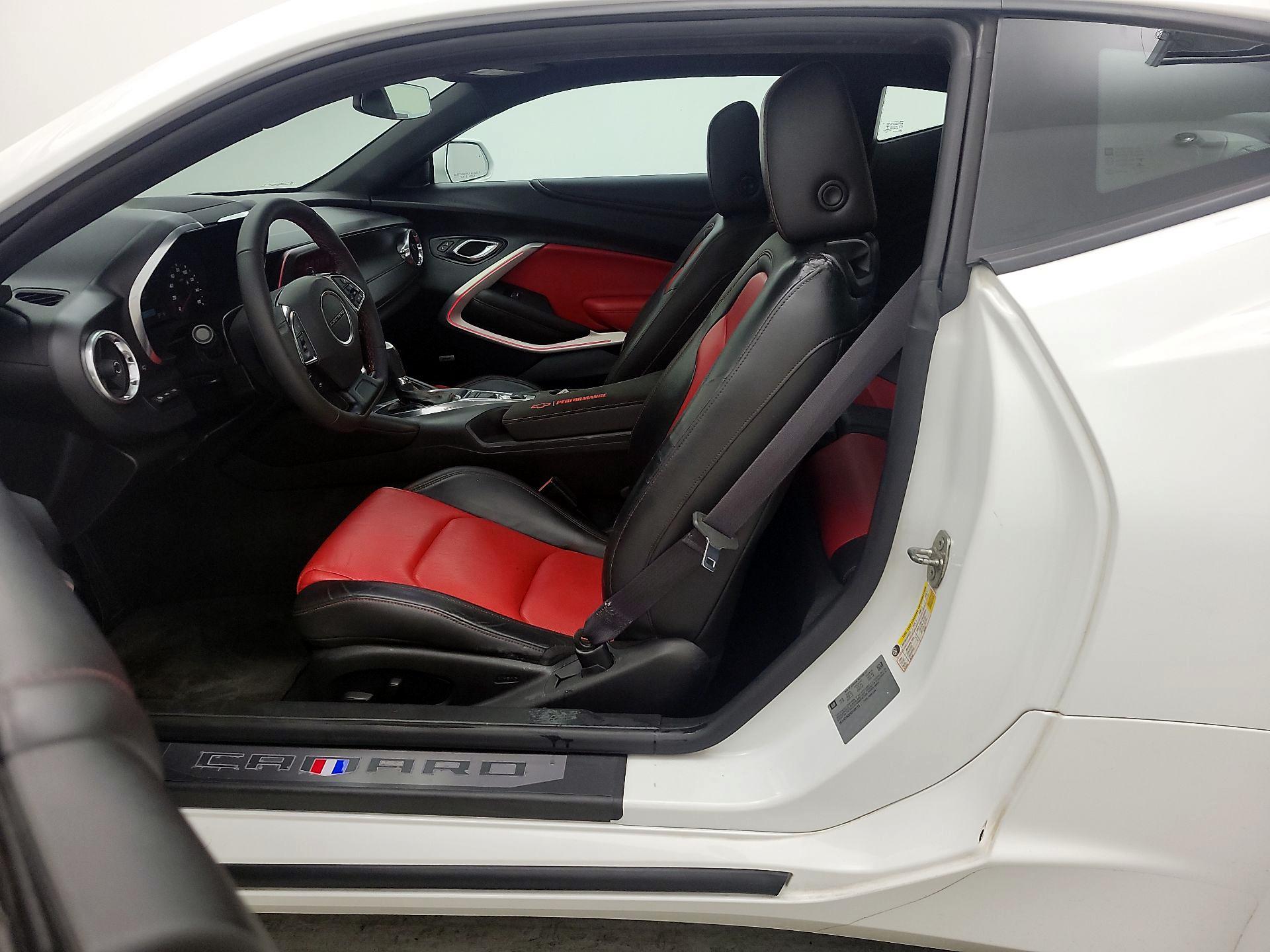 Thumbnail: 2016 Chevrolet Camaro - 11