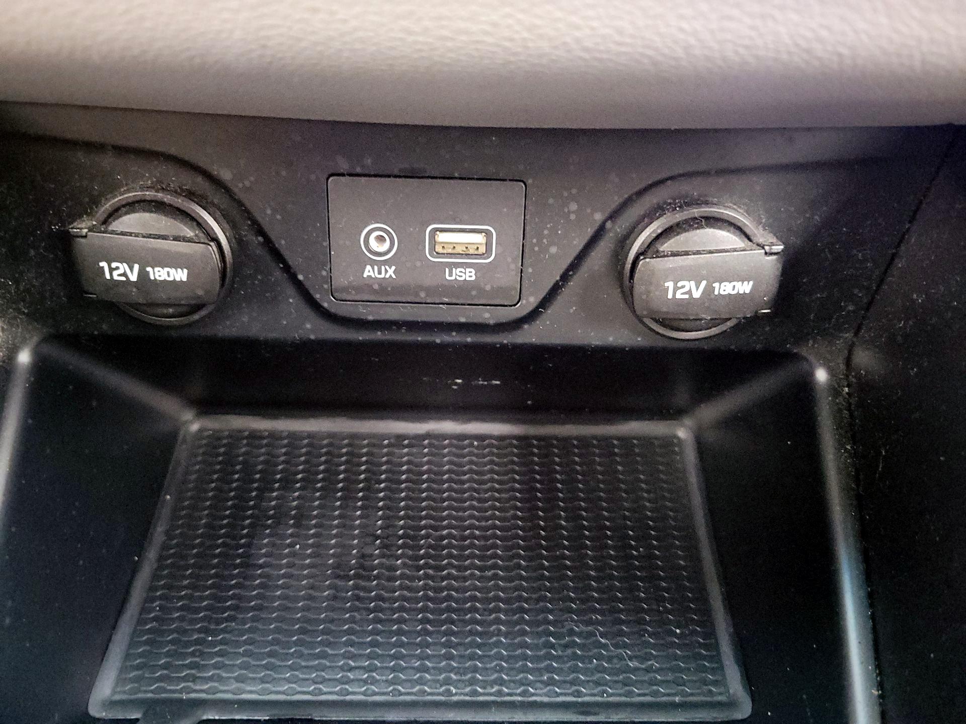 Thumbnail: 2016 Hyundai Tucson - 18