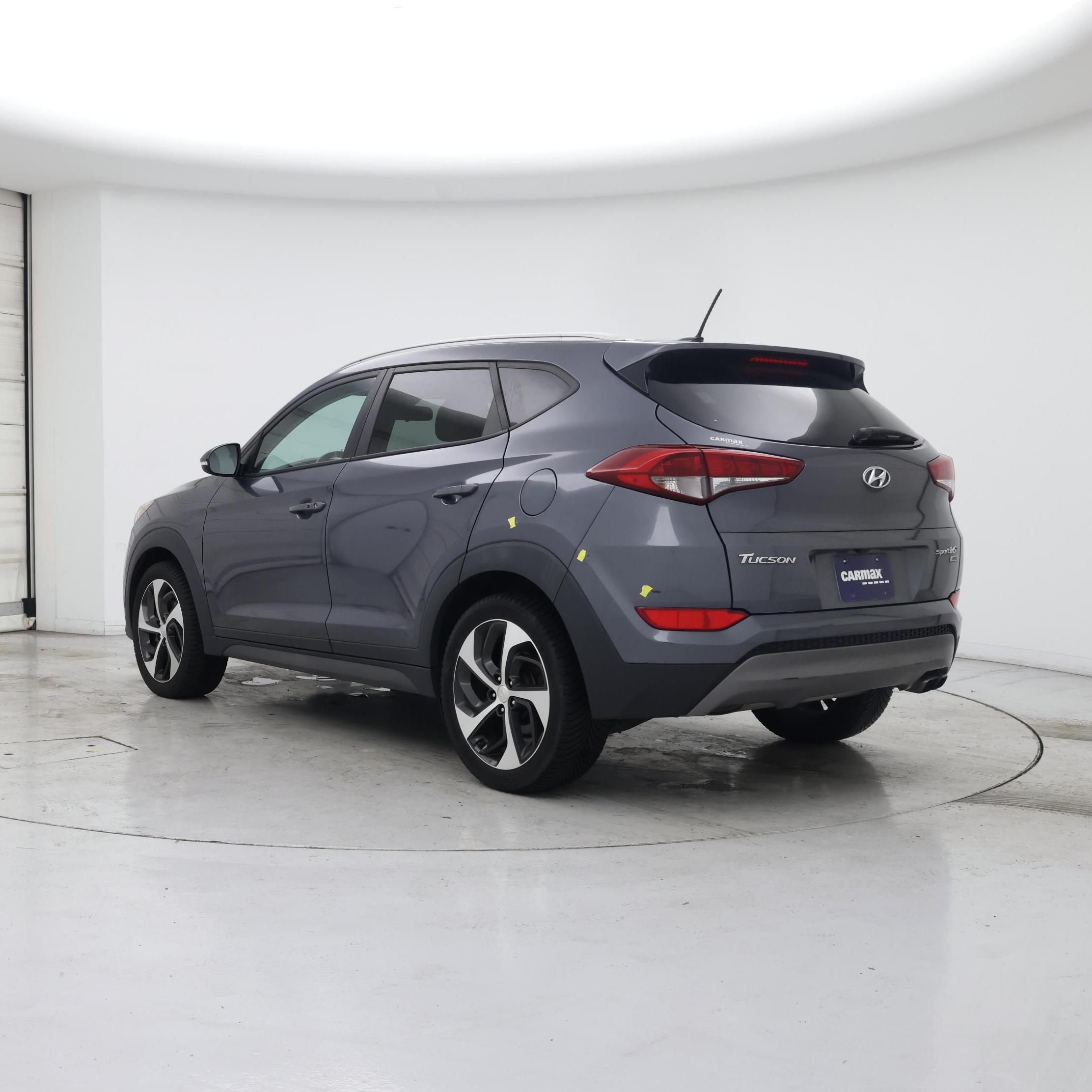 Thumbnail: 2016 Hyundai Tucson - 2