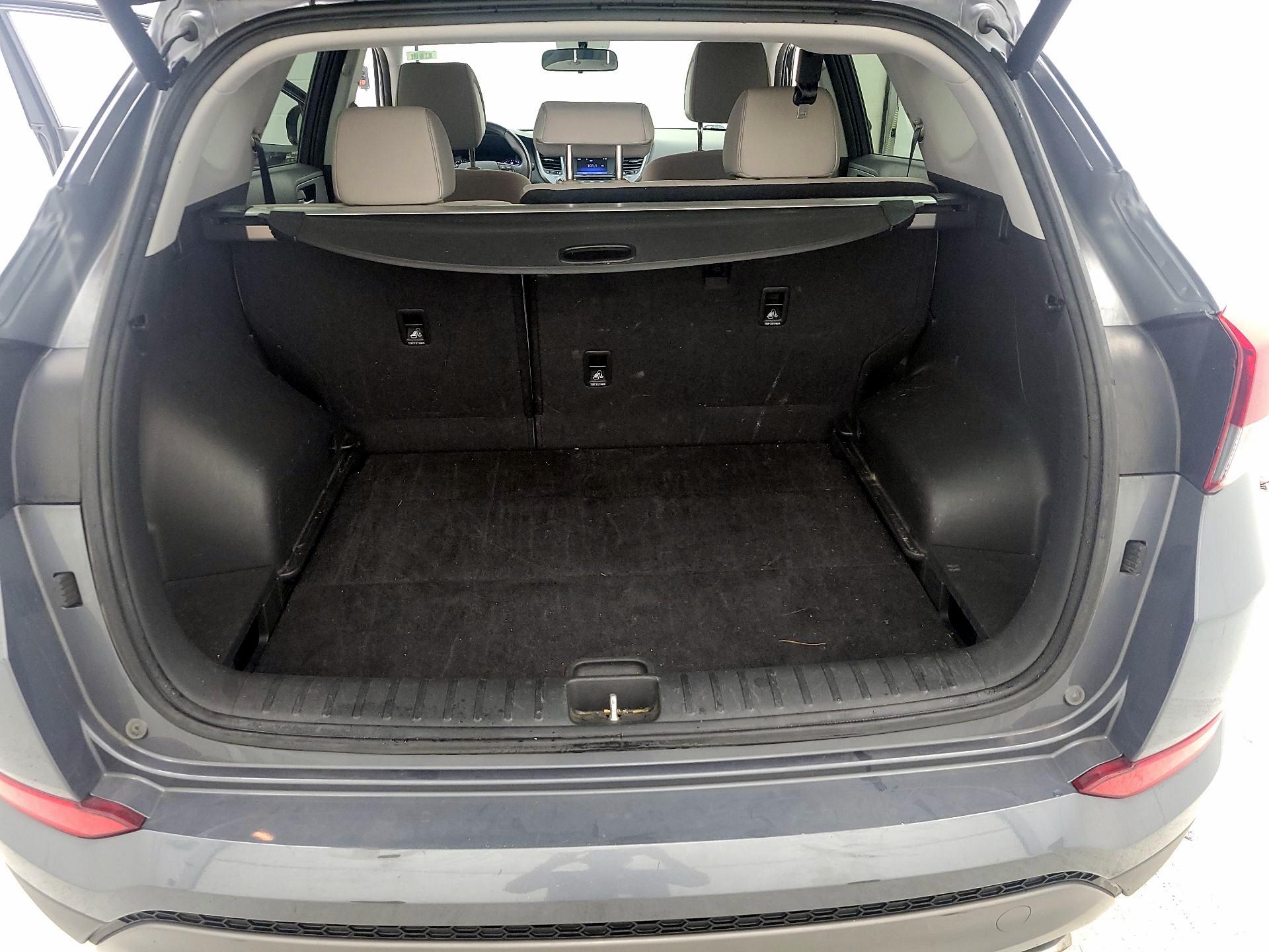 Thumbnail: 2016 Hyundai Tucson - 20