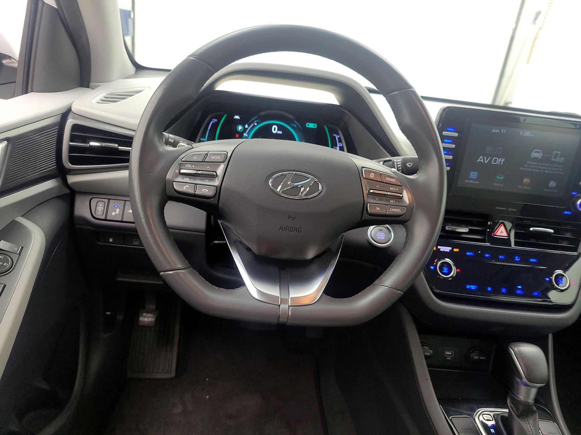 Thumbnail: 2020 Hyundai Ioniq - 10
