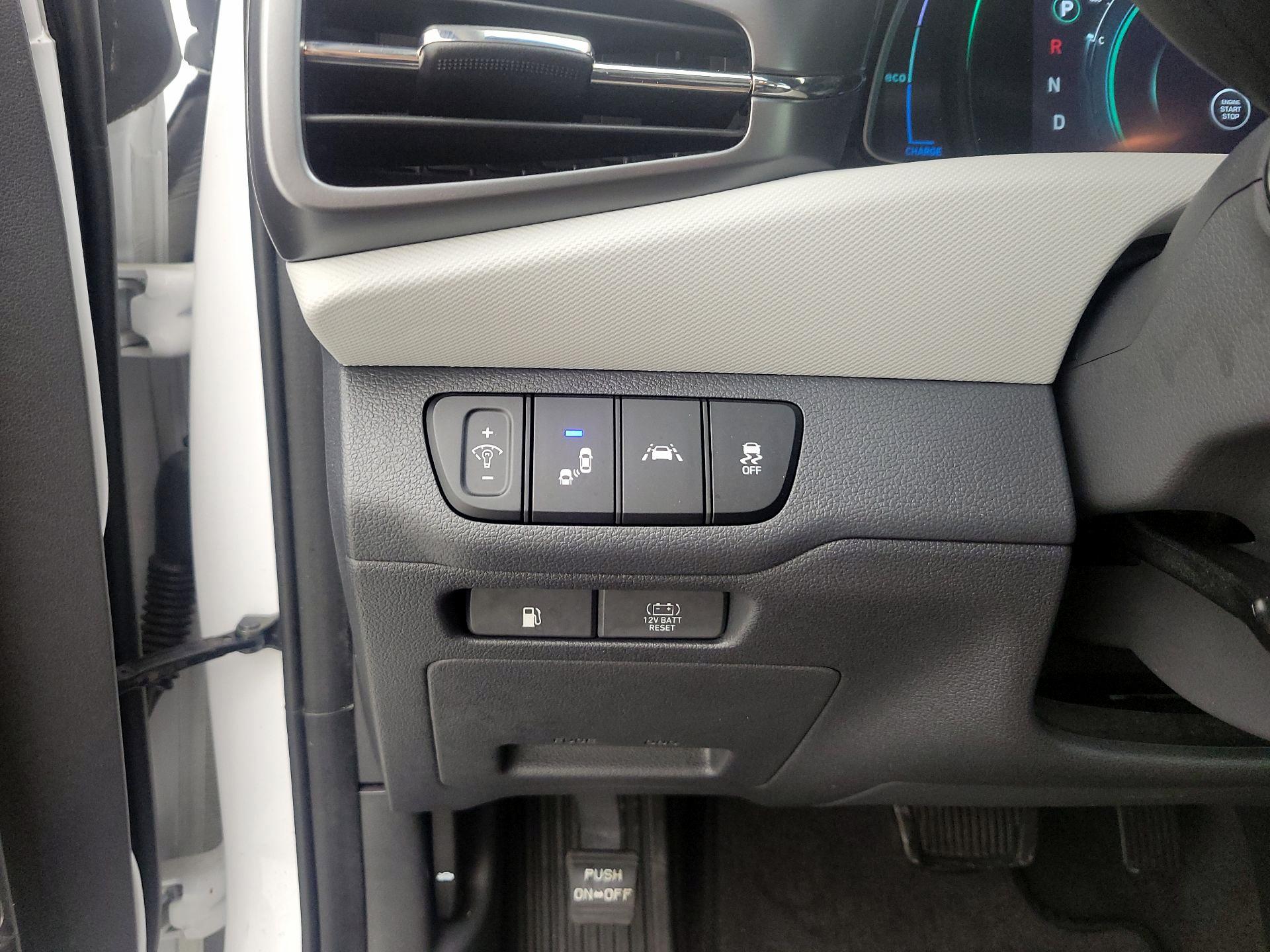 Thumbnail: 2020 Hyundai Ioniq - 13