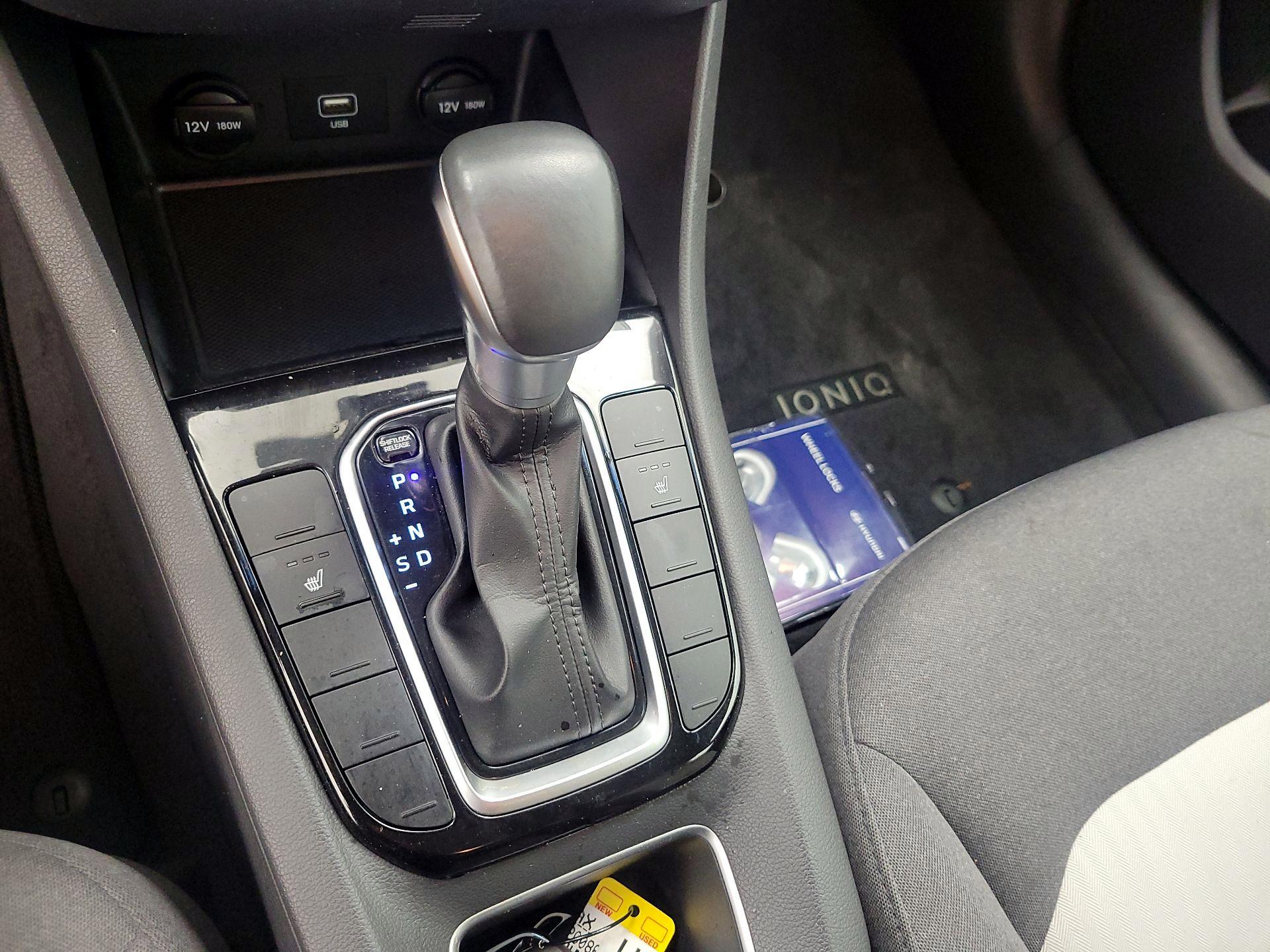 Thumbnail: 2020 Hyundai Ioniq - 17