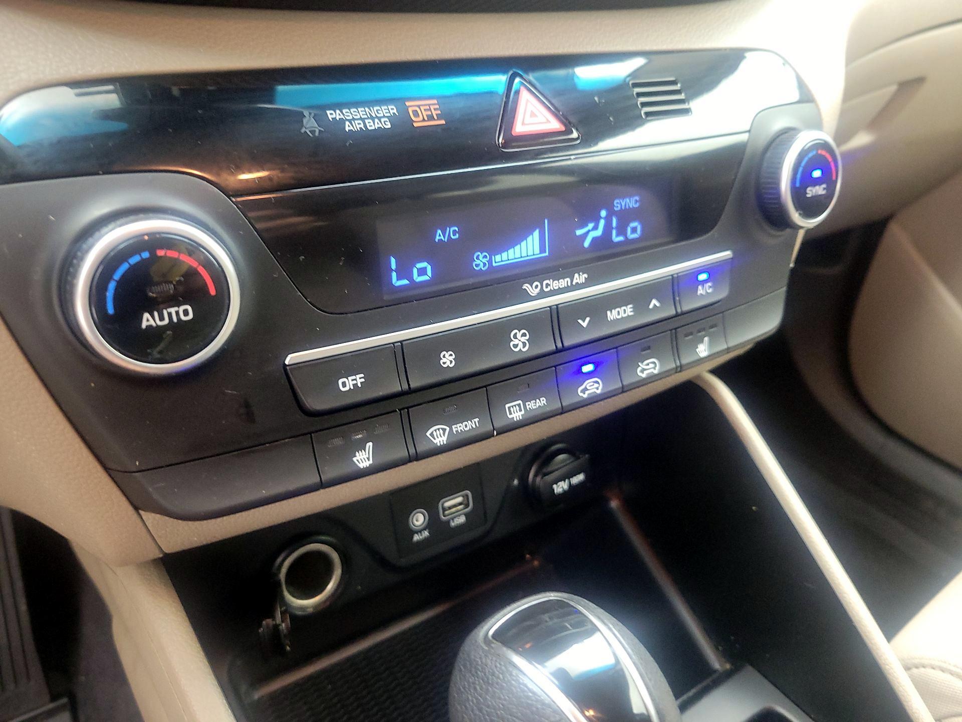 Thumbnail: 2019 Hyundai Tucson - 17