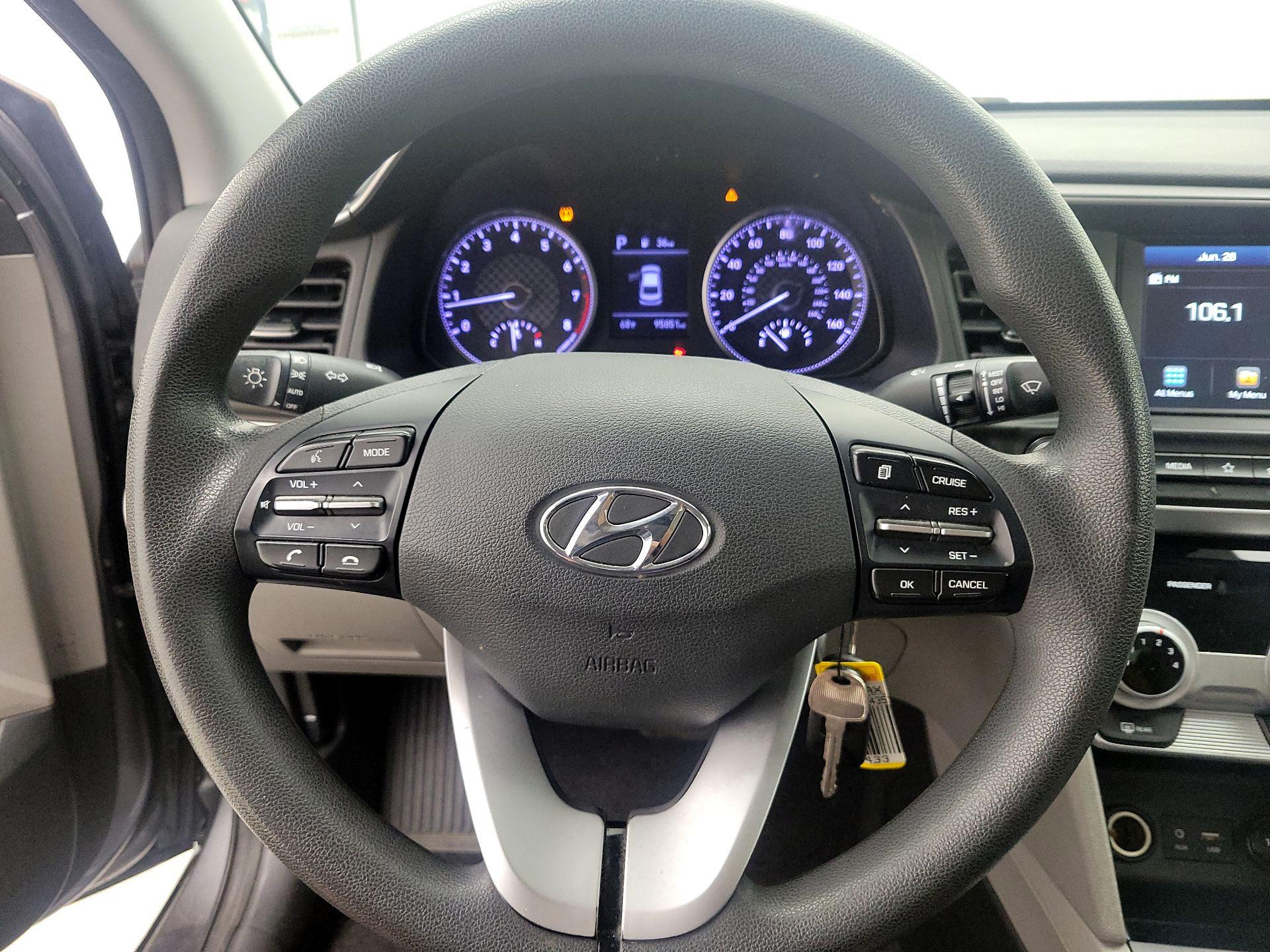 Thumbnail: 2019 Hyundai Elantra - 10
