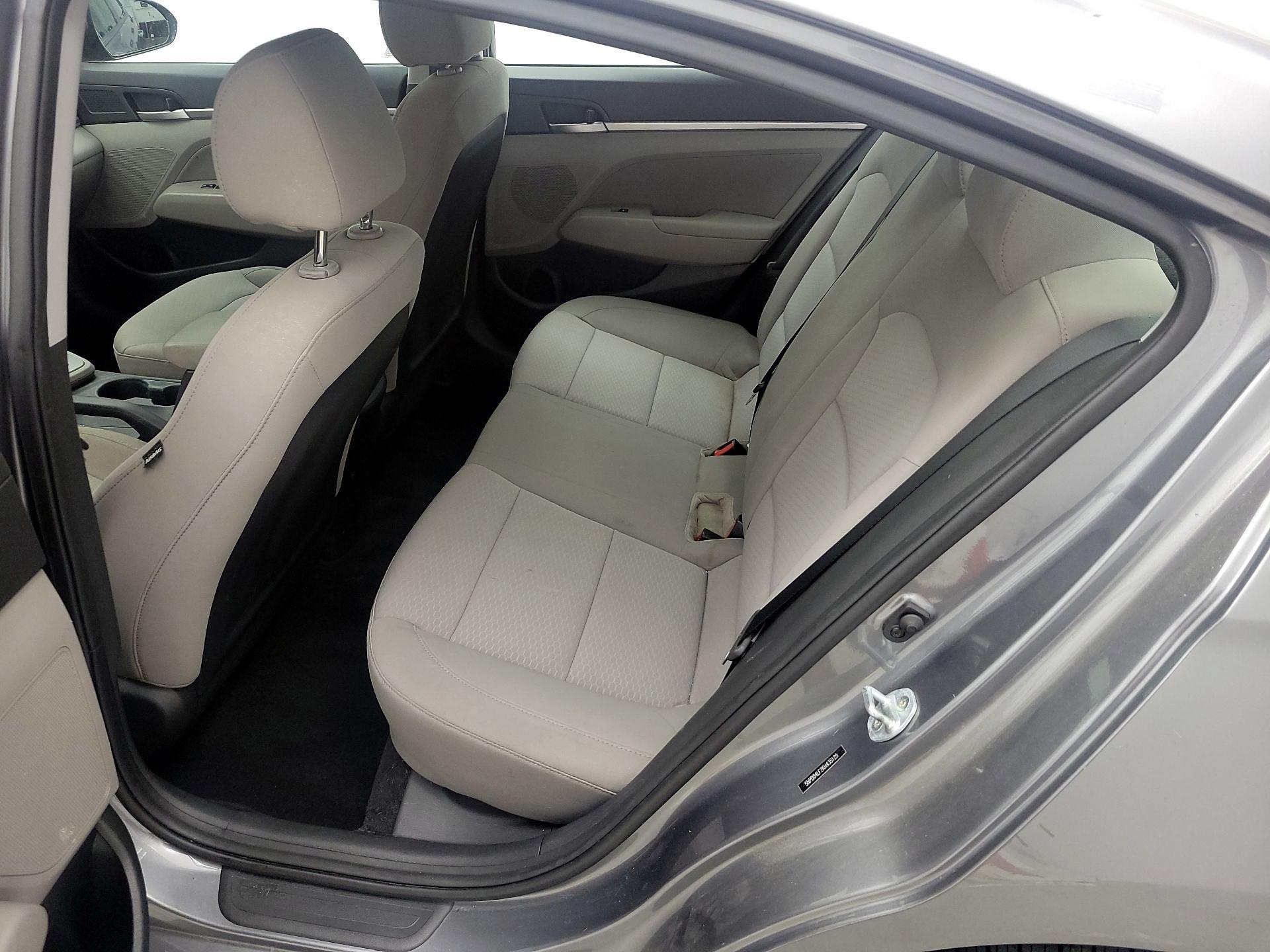 Thumbnail: 2019 Hyundai Elantra - 19