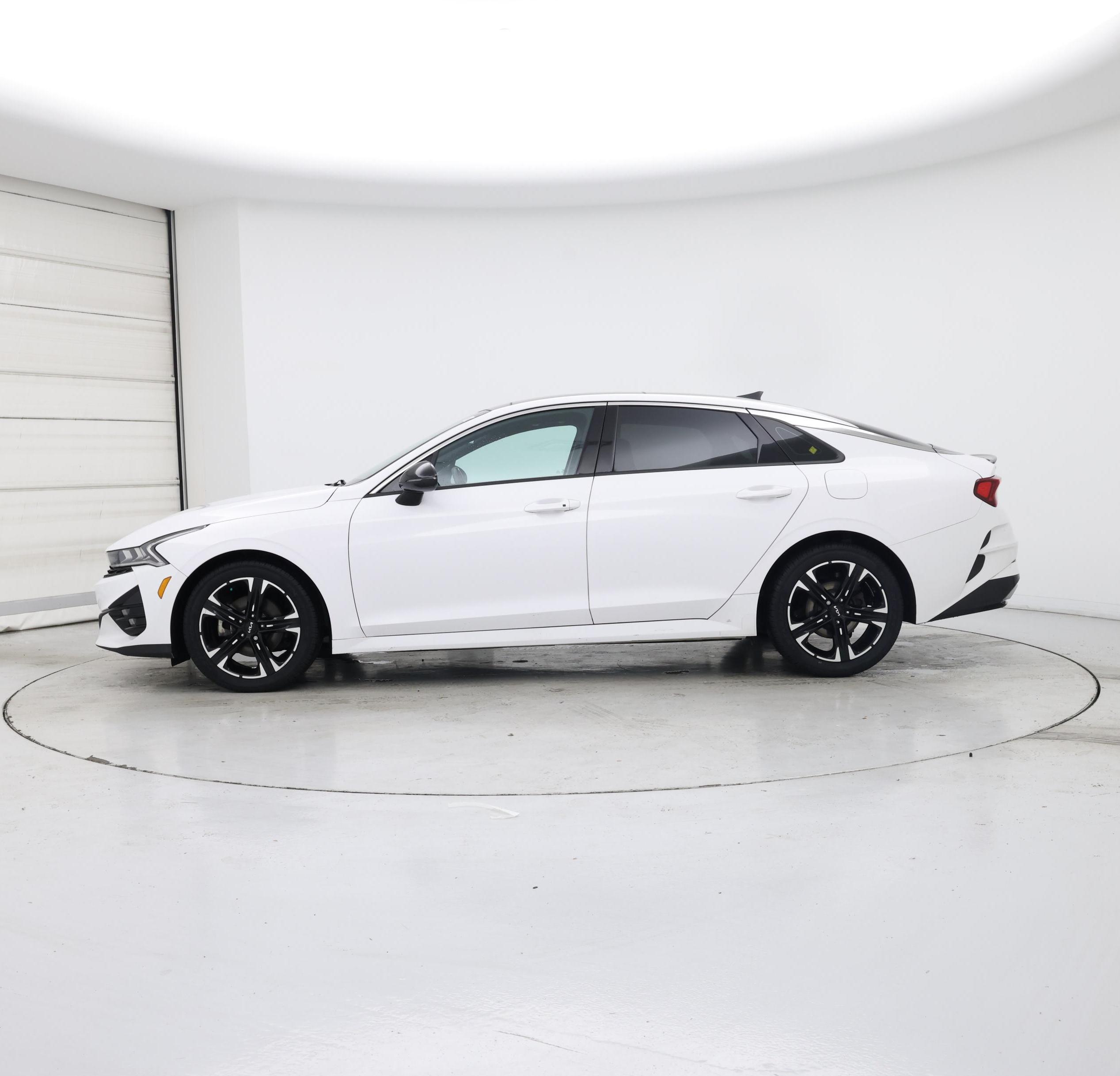Thumbnail: 2022 Kia K5 - 3