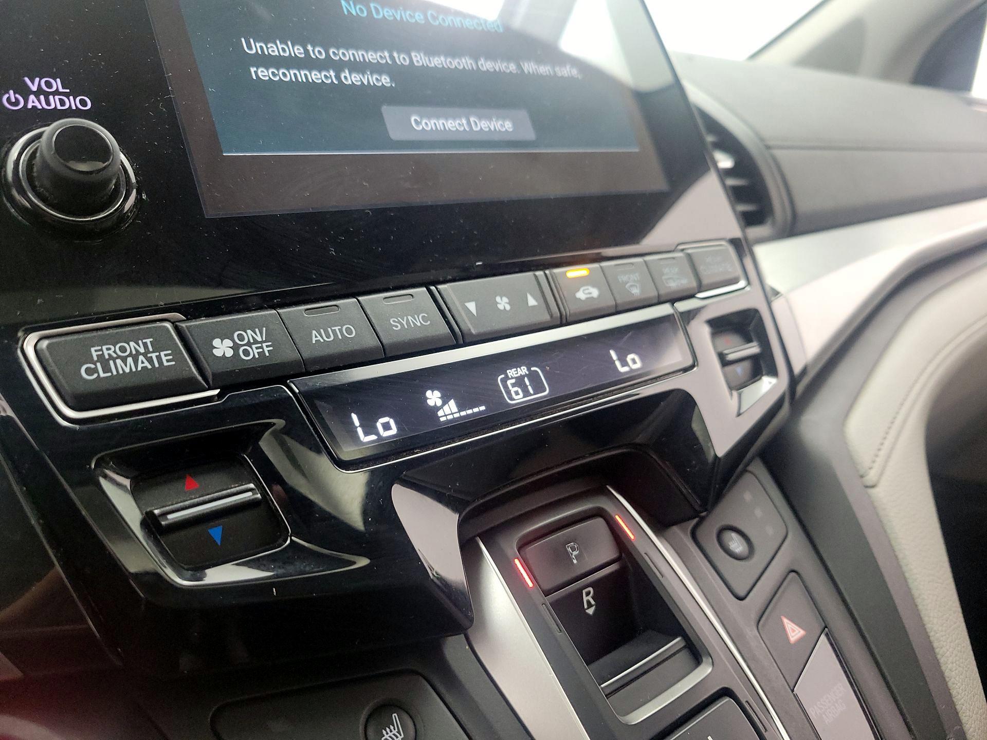 Thumbnail: 2019 Honda Odyssey - 16