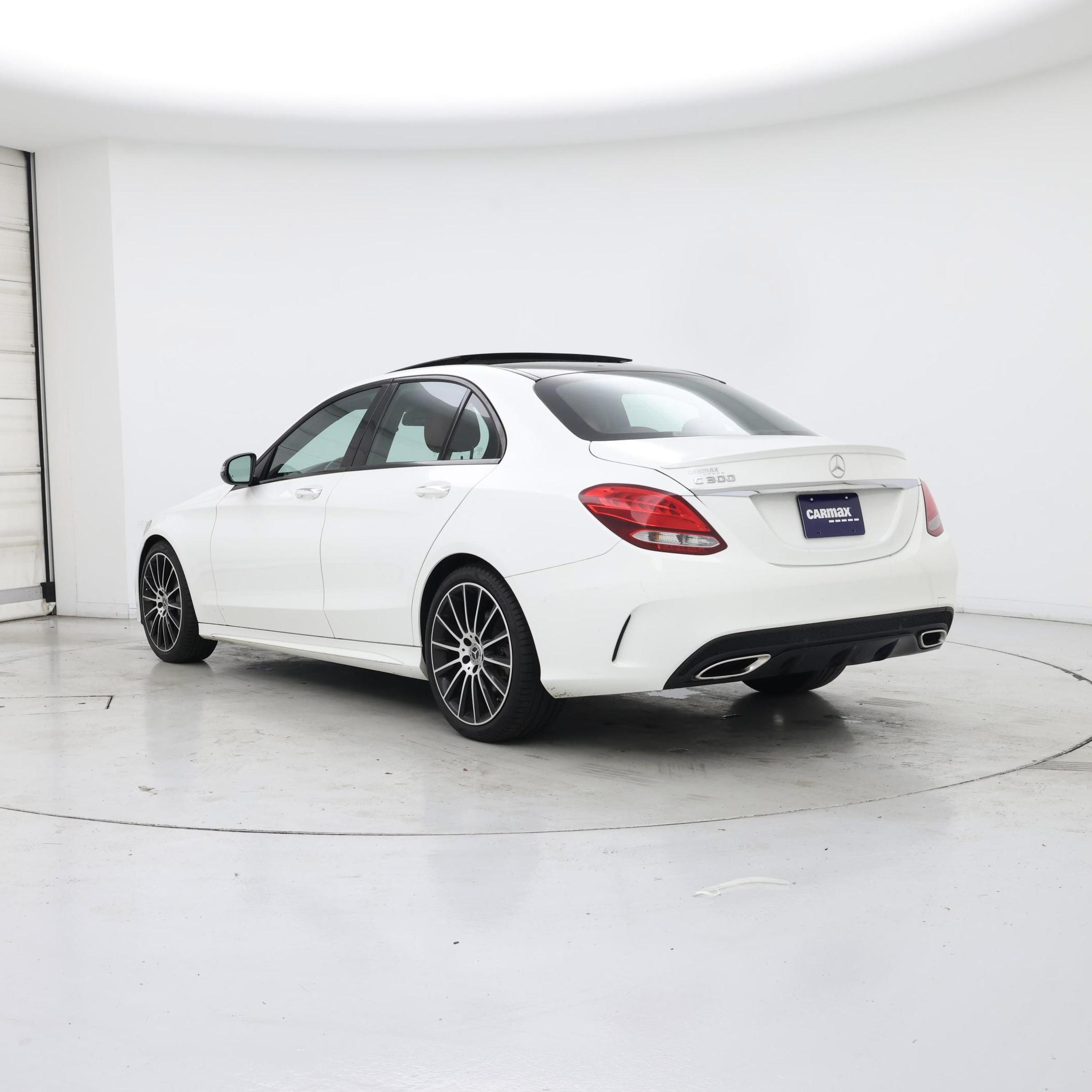 Thumbnail: 2017 Mercedes-Benz C-Class - 2