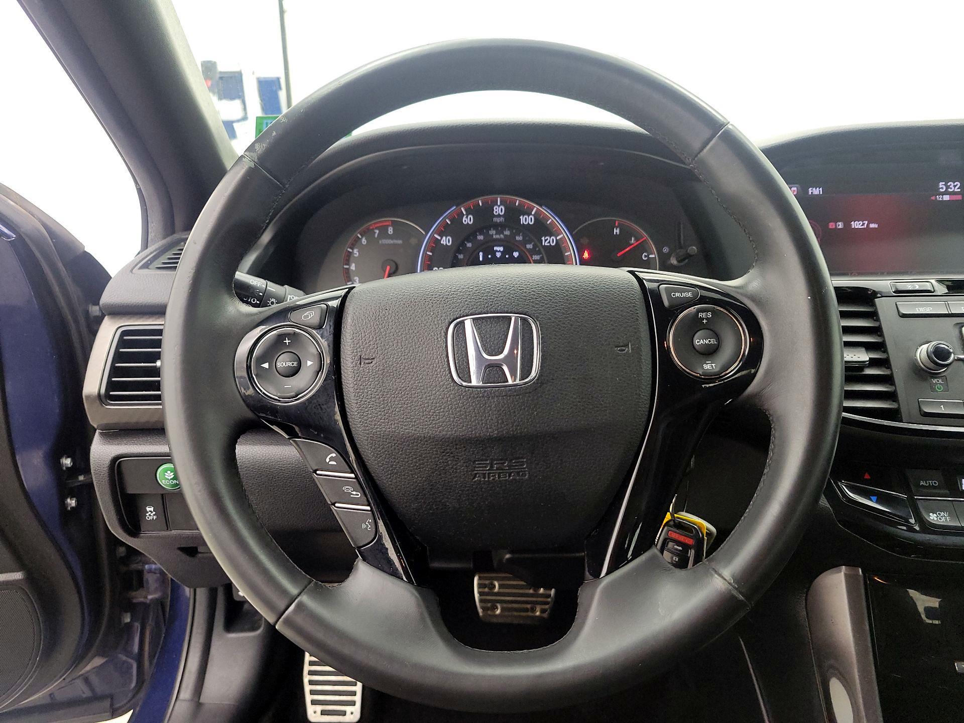 Thumbnail: 2016 Honda Accord - 10