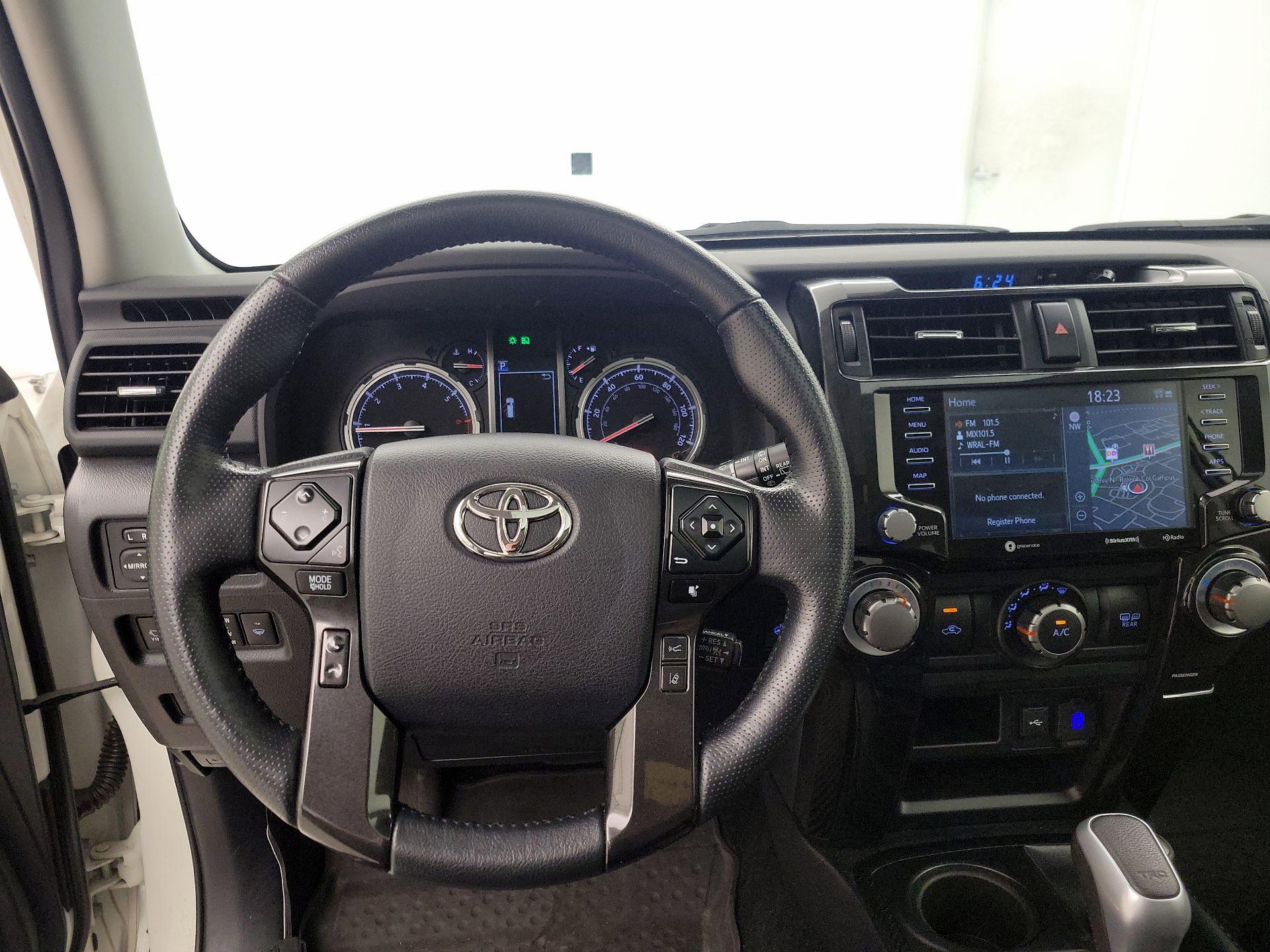 Thumbnail: 2023 Toyota 4Runner - 10