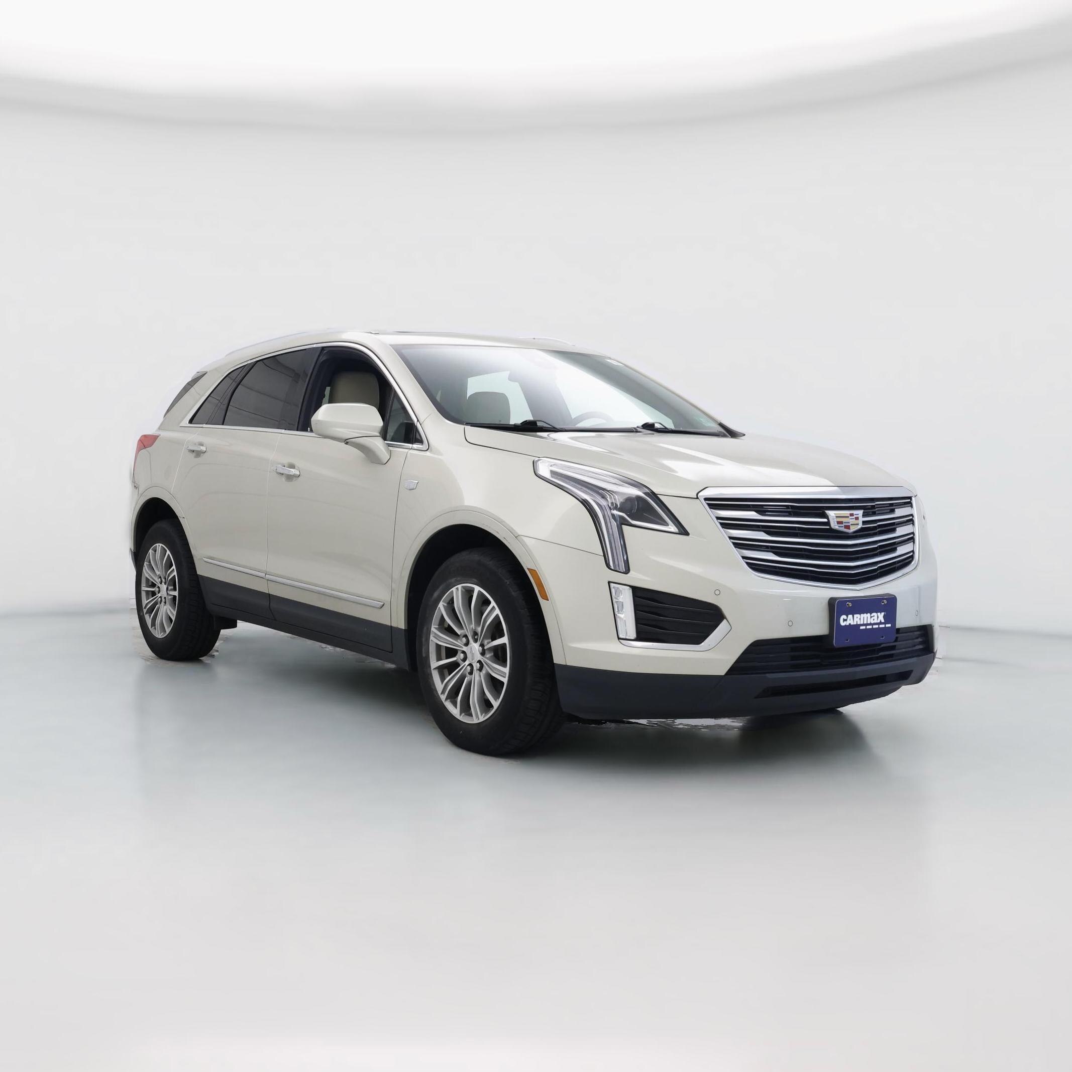 Thumbnail: 2017 Cadillac XT5 - 1