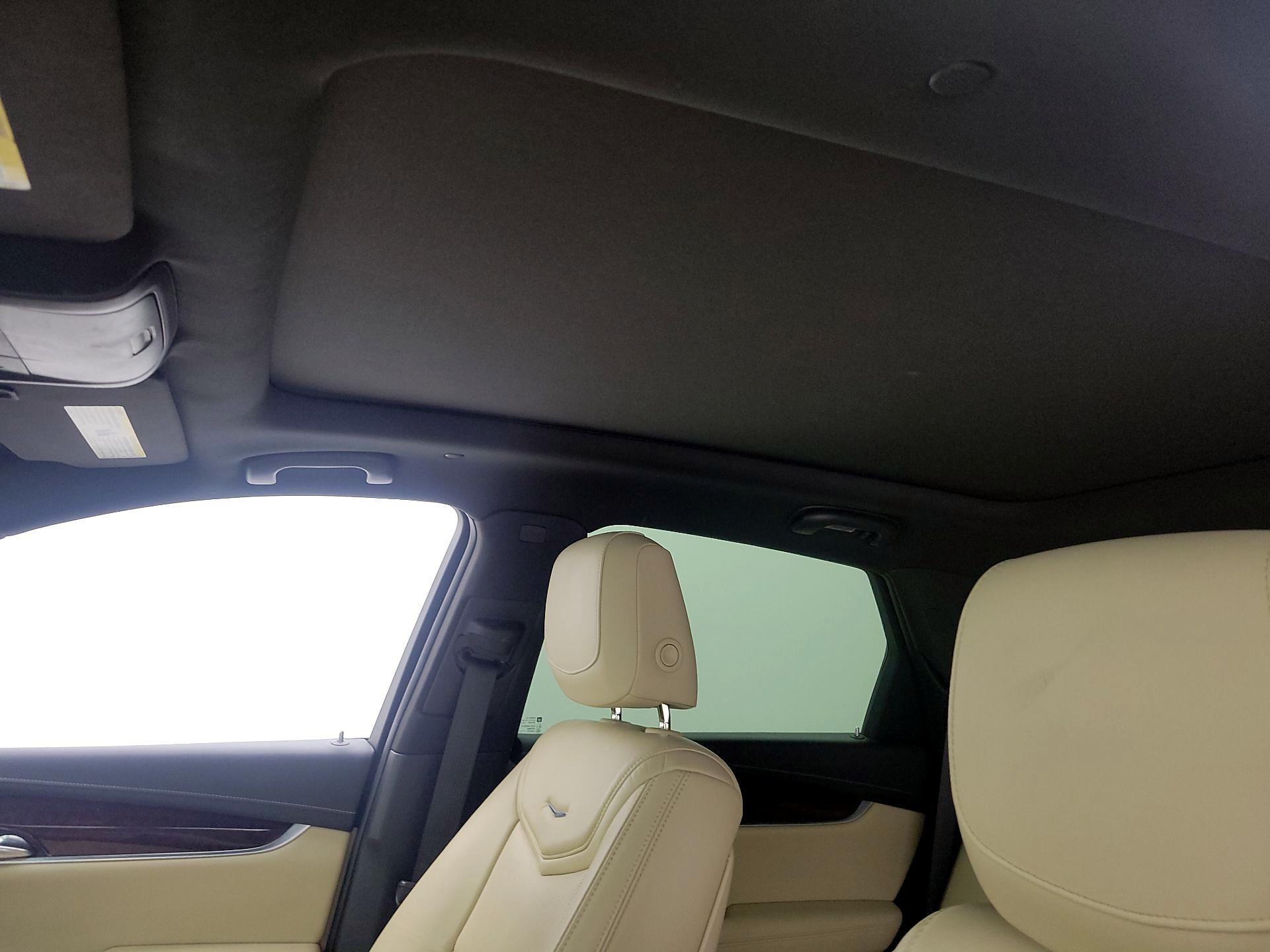 Thumbnail: 2017 Cadillac XT5 - 20