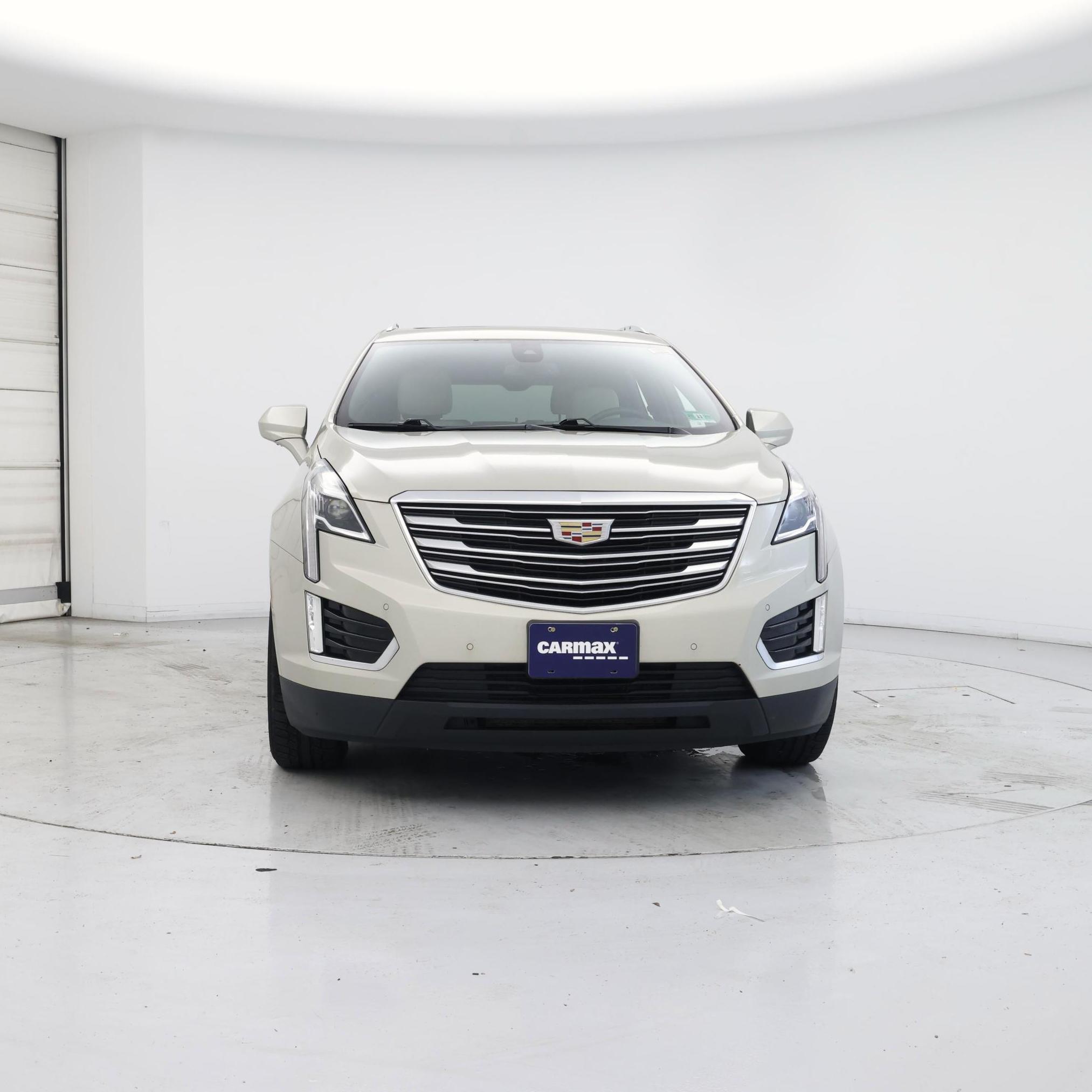 Thumbnail: 2017 Cadillac XT5 - 5