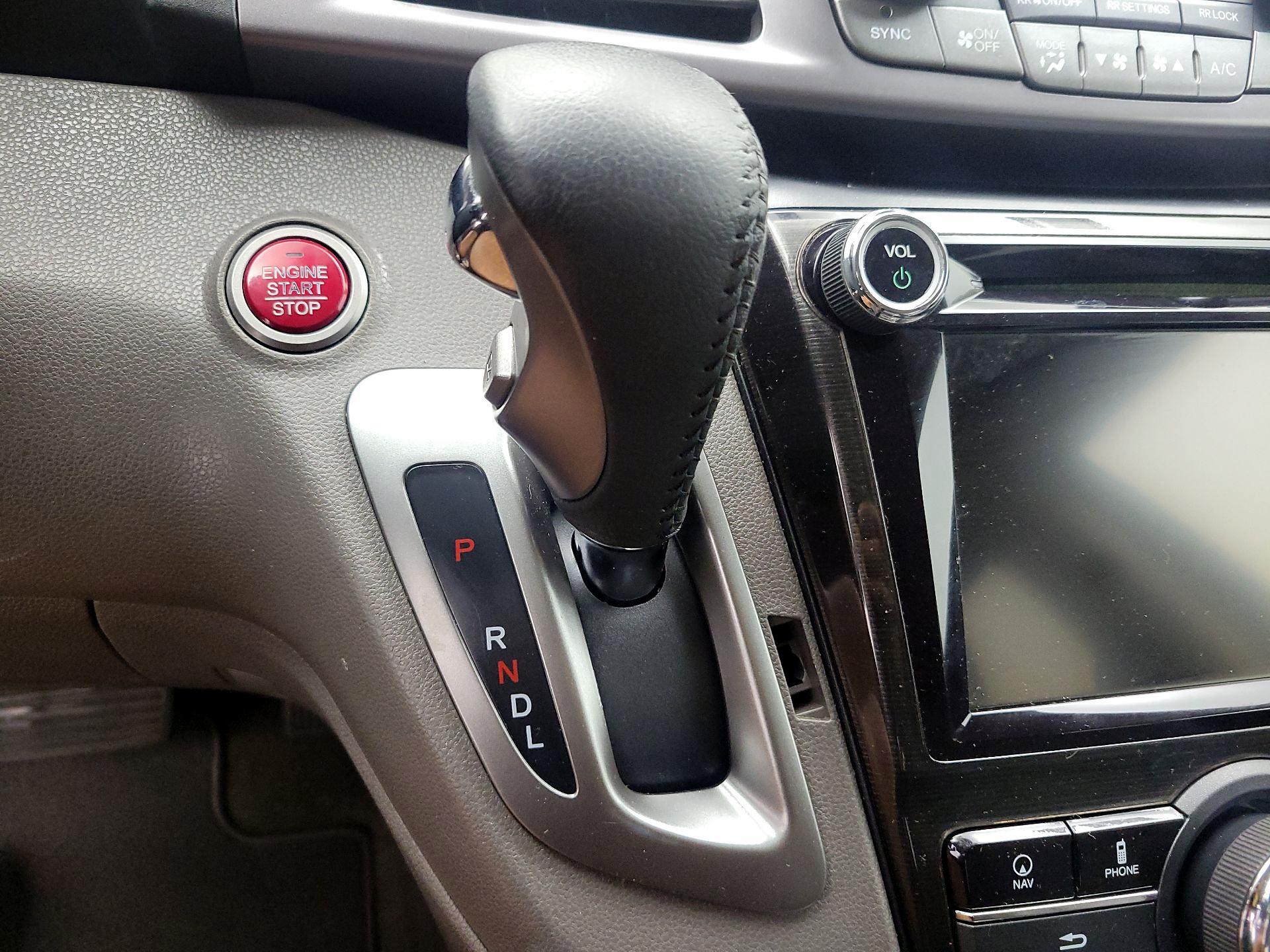 Thumbnail: 2014 Honda Odyssey - 17