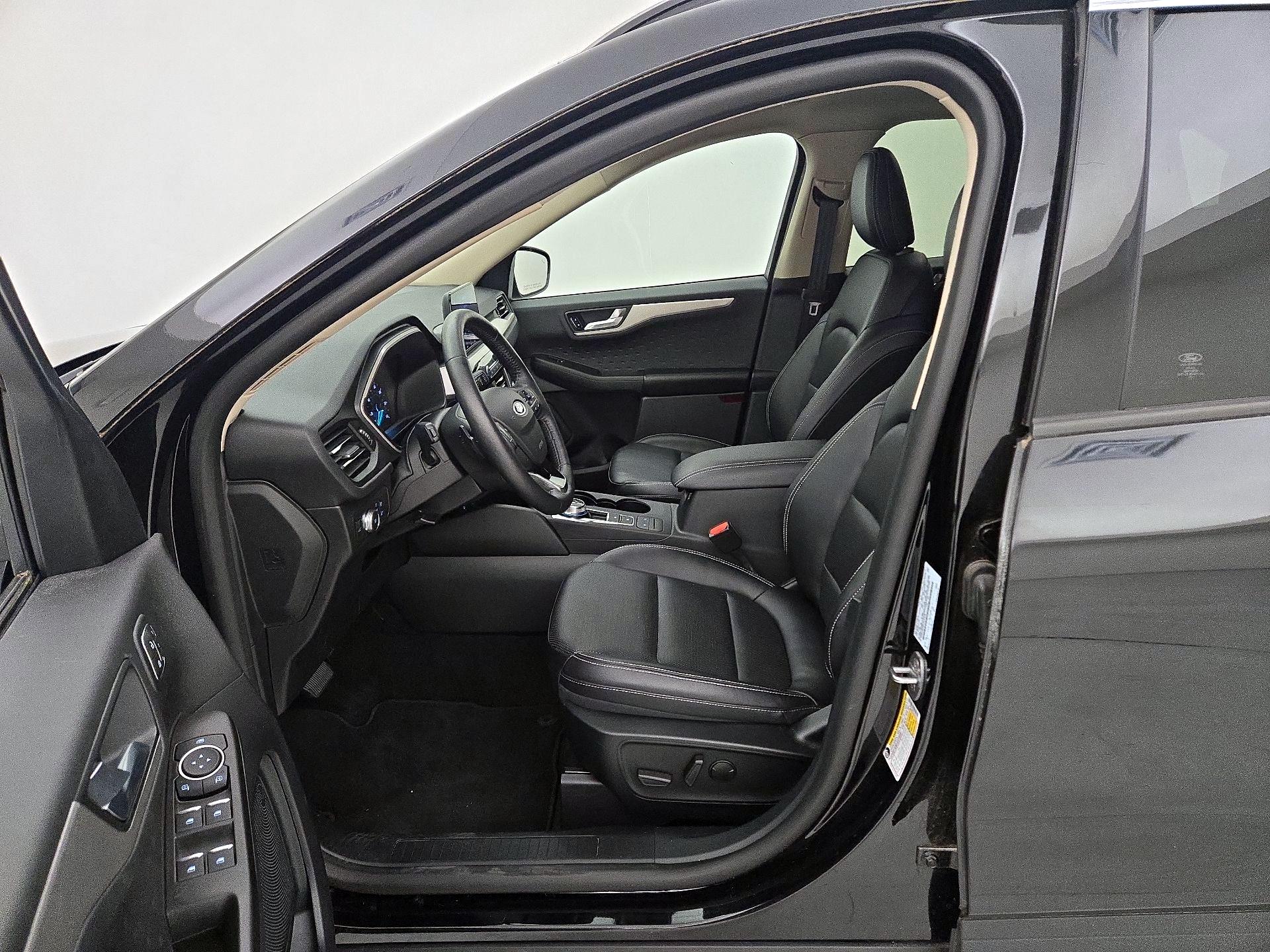 Thumbnail: 2020 Ford Escape - 11