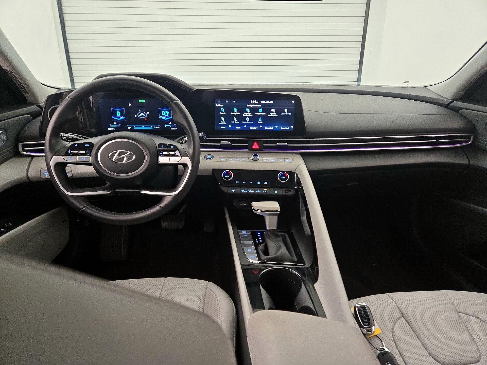 Thumbnail: 2023 Hyundai Elantra - 9