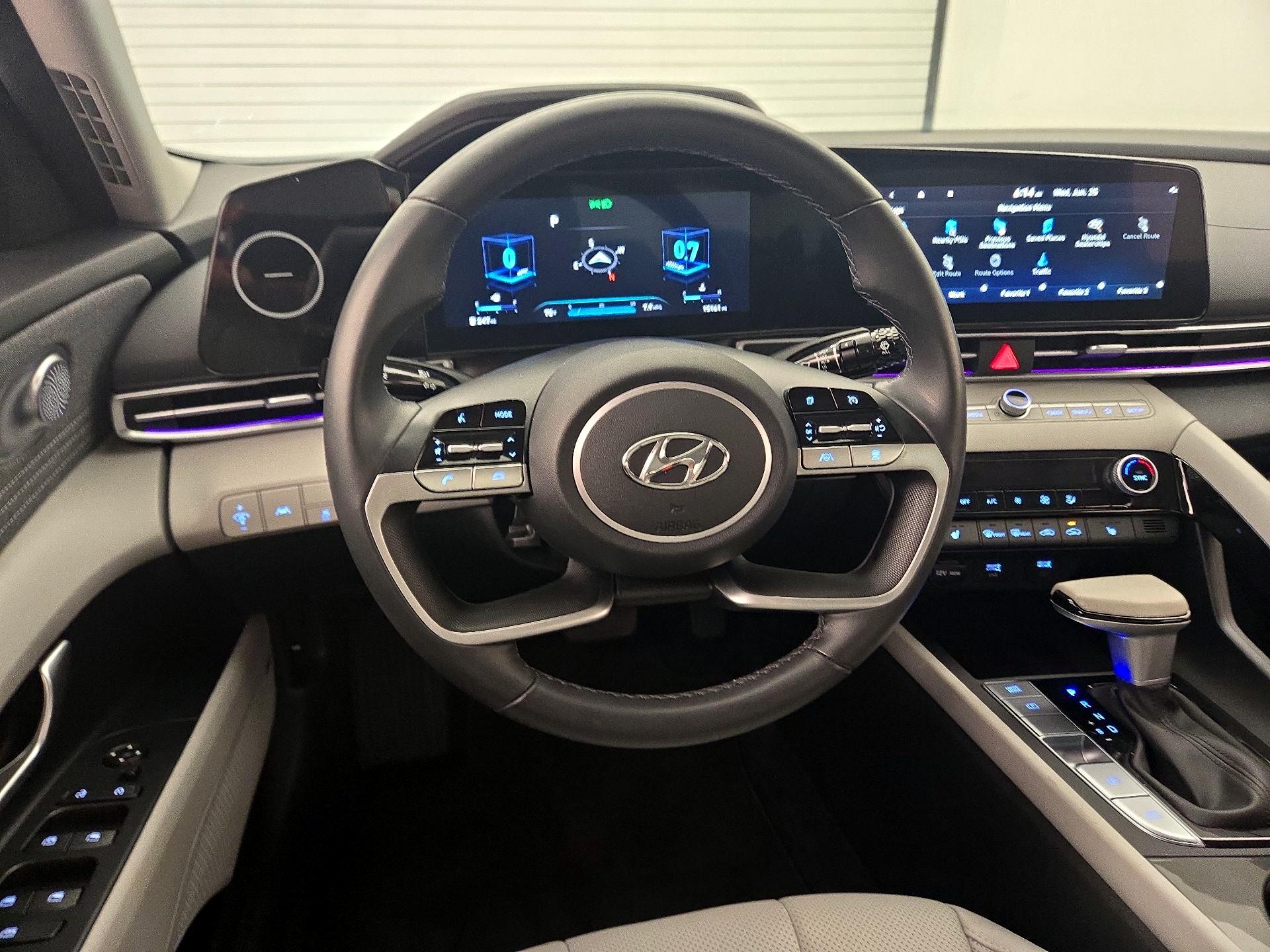 Thumbnail: 2023 Hyundai Elantra - 10