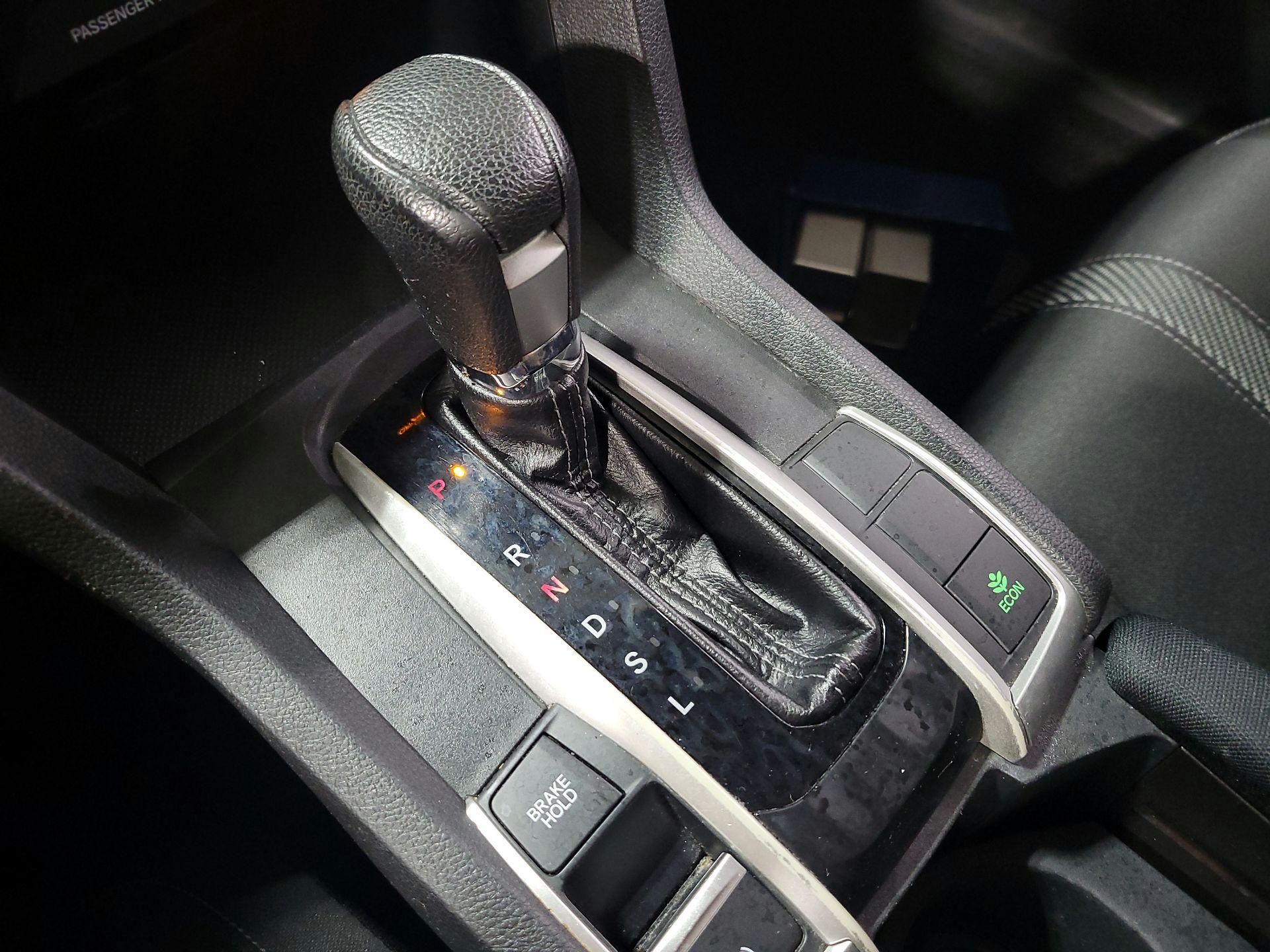 Thumbnail: 2016 Honda Civic - 17