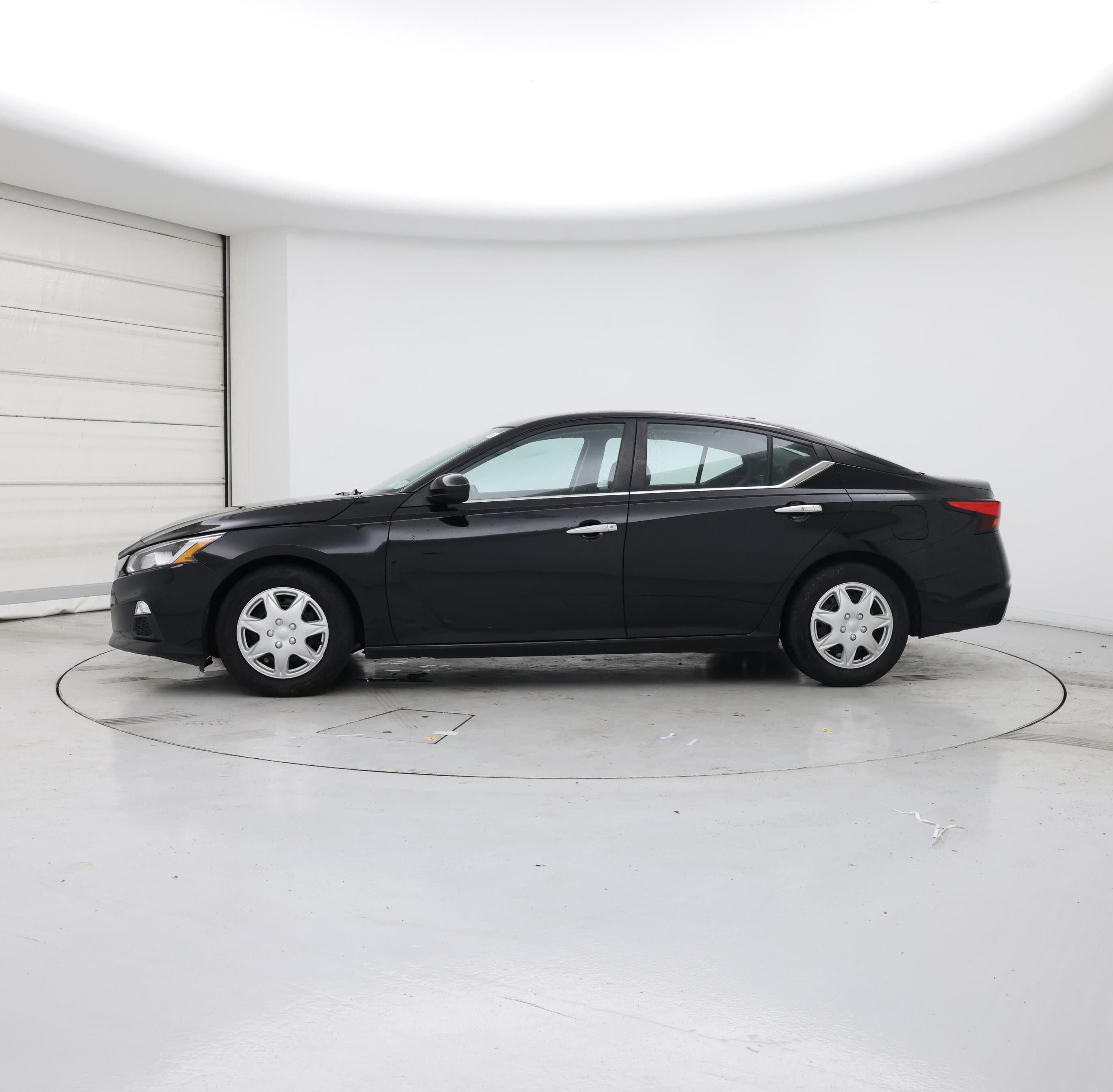 Thumbnail: 2020 Nissan Altima - 3