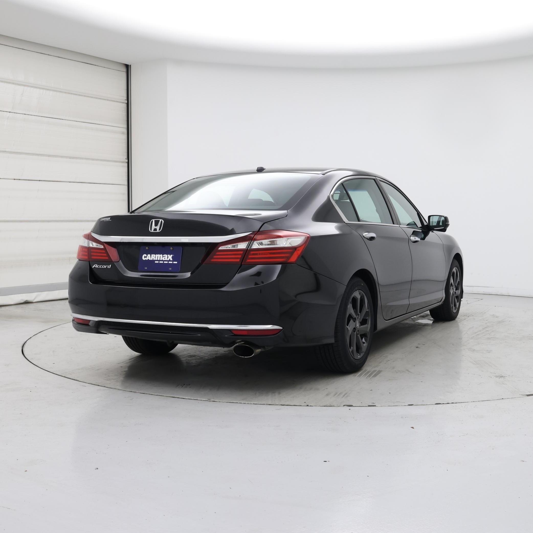 Thumbnail: 2016 Honda Accord - 8
