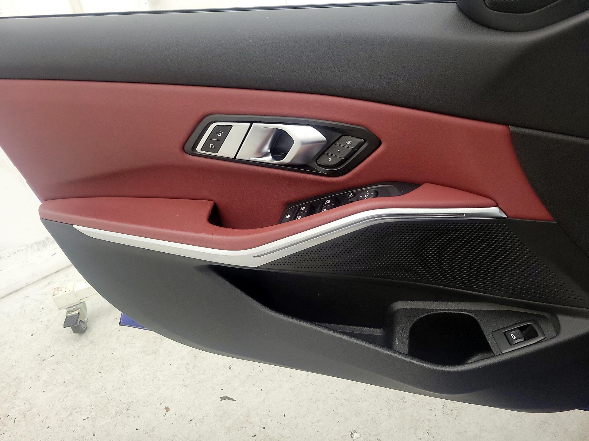 Thumbnail: 2022 BMW 3 Series - 12