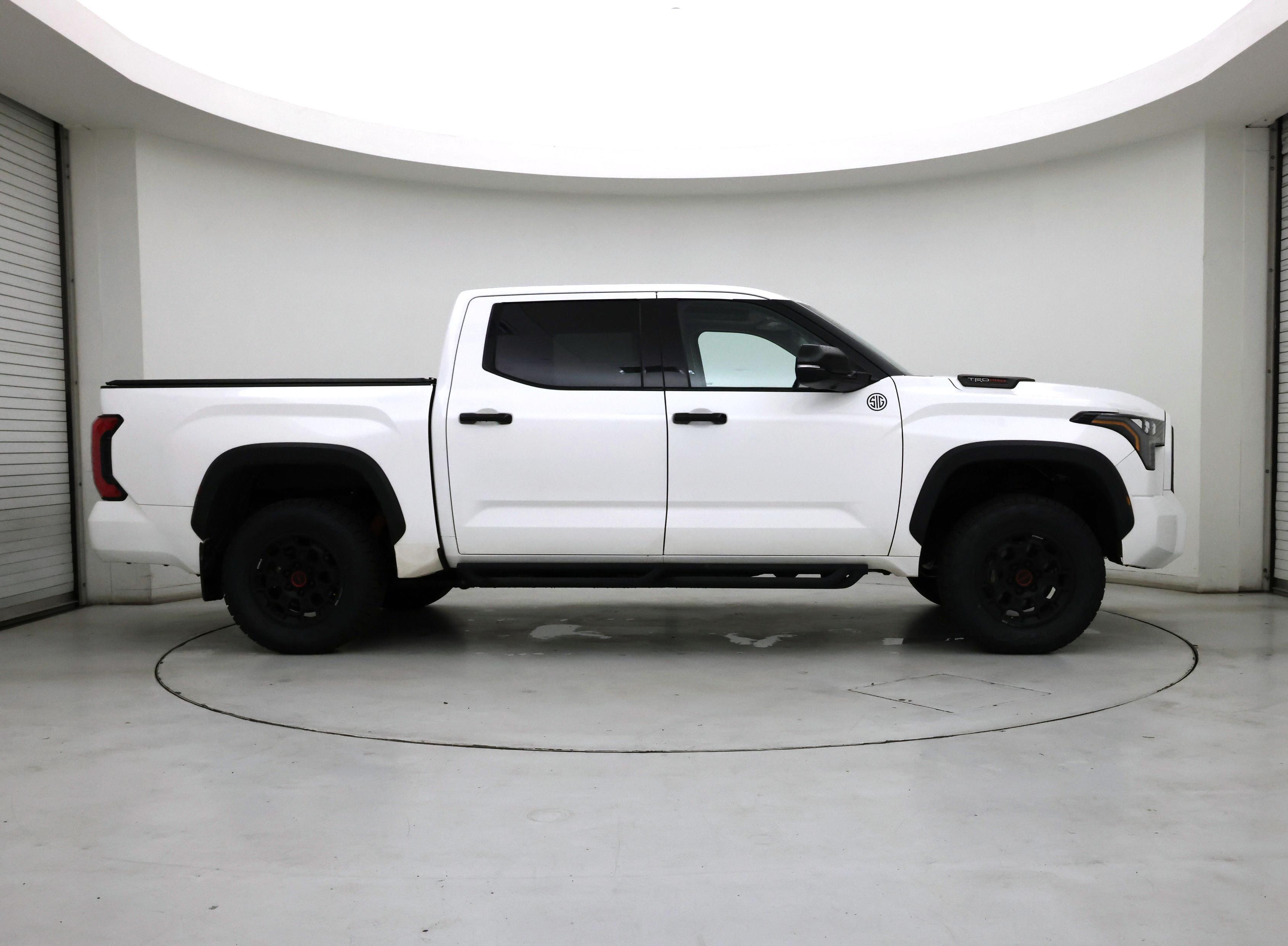 Thumbnail: 2023 Toyota Tundra - 7