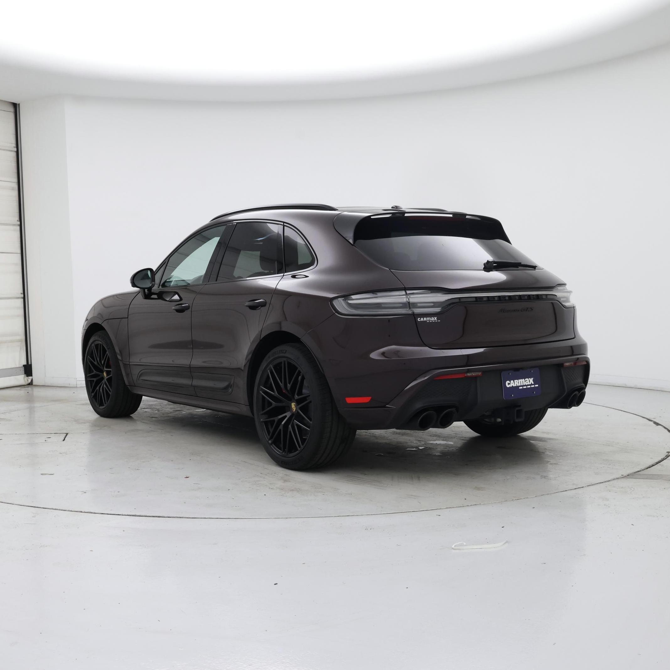 Thumbnail: 2023 Porsche Macan - 2