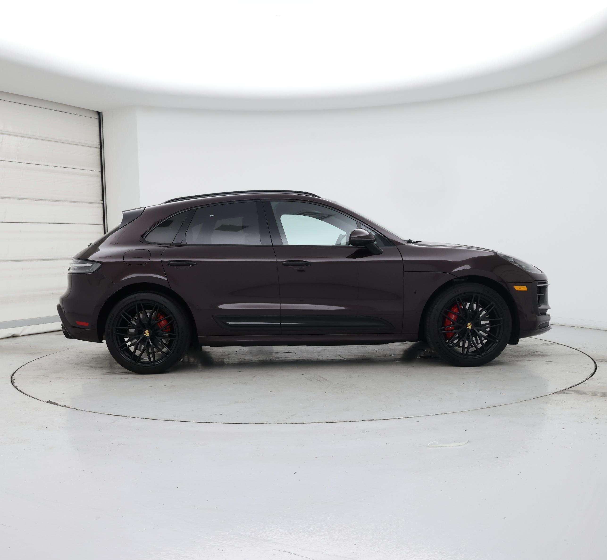 Thumbnail: 2023 Porsche Macan - 7