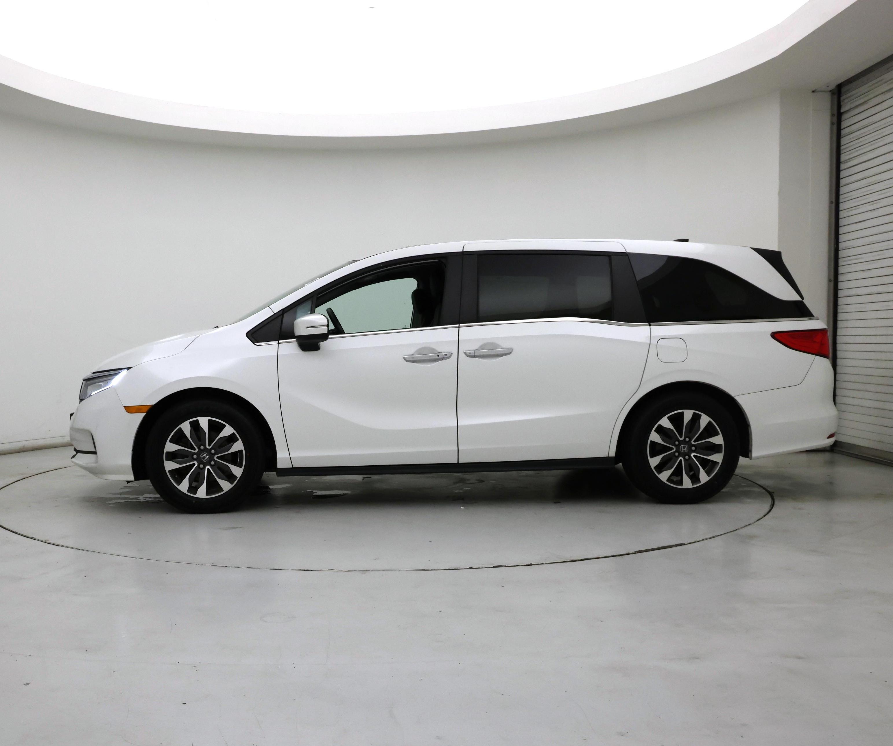Thumbnail: 2022 Honda Odyssey - 3