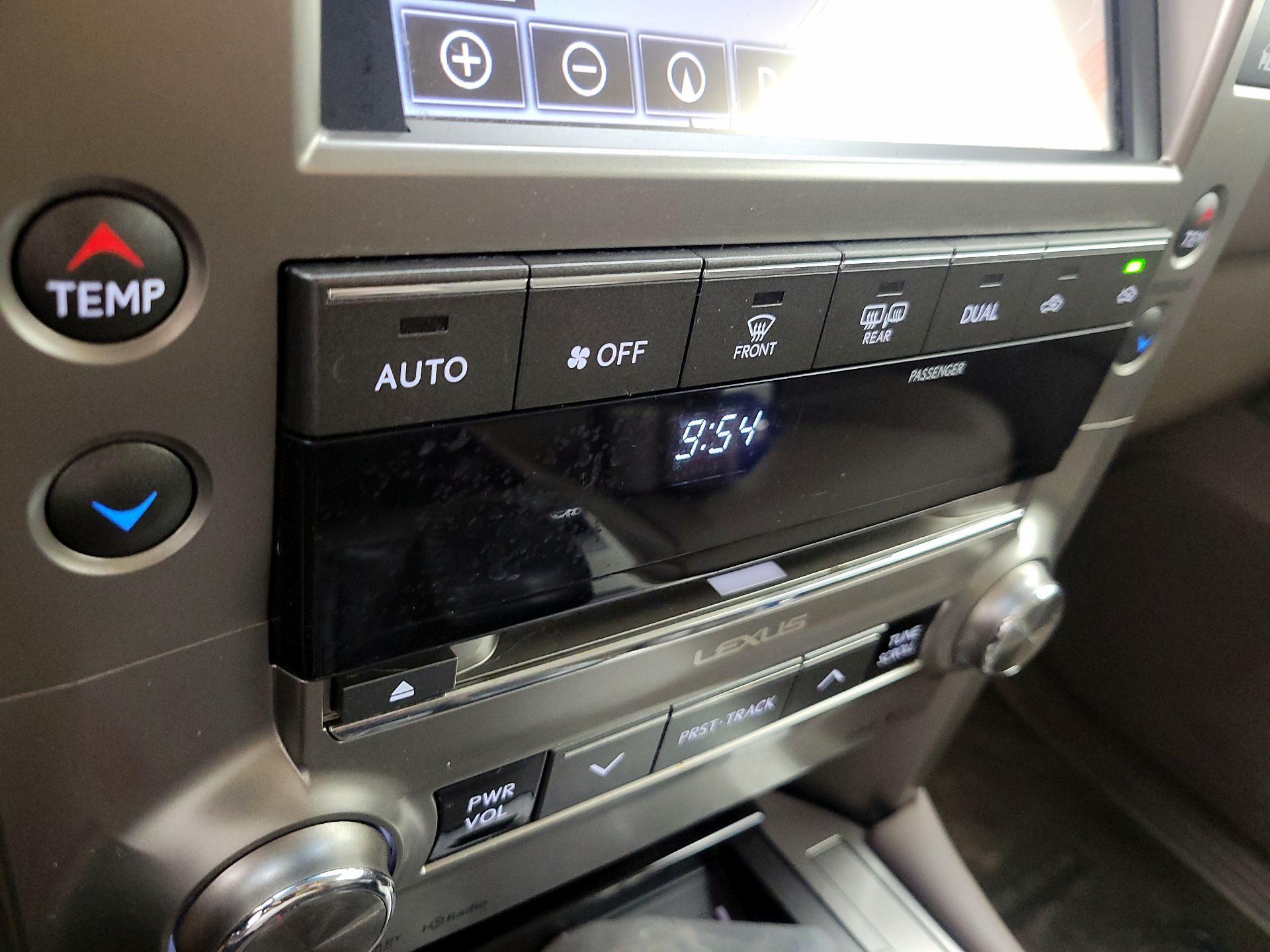 Thumbnail: 2016 Lexus GX - 17
