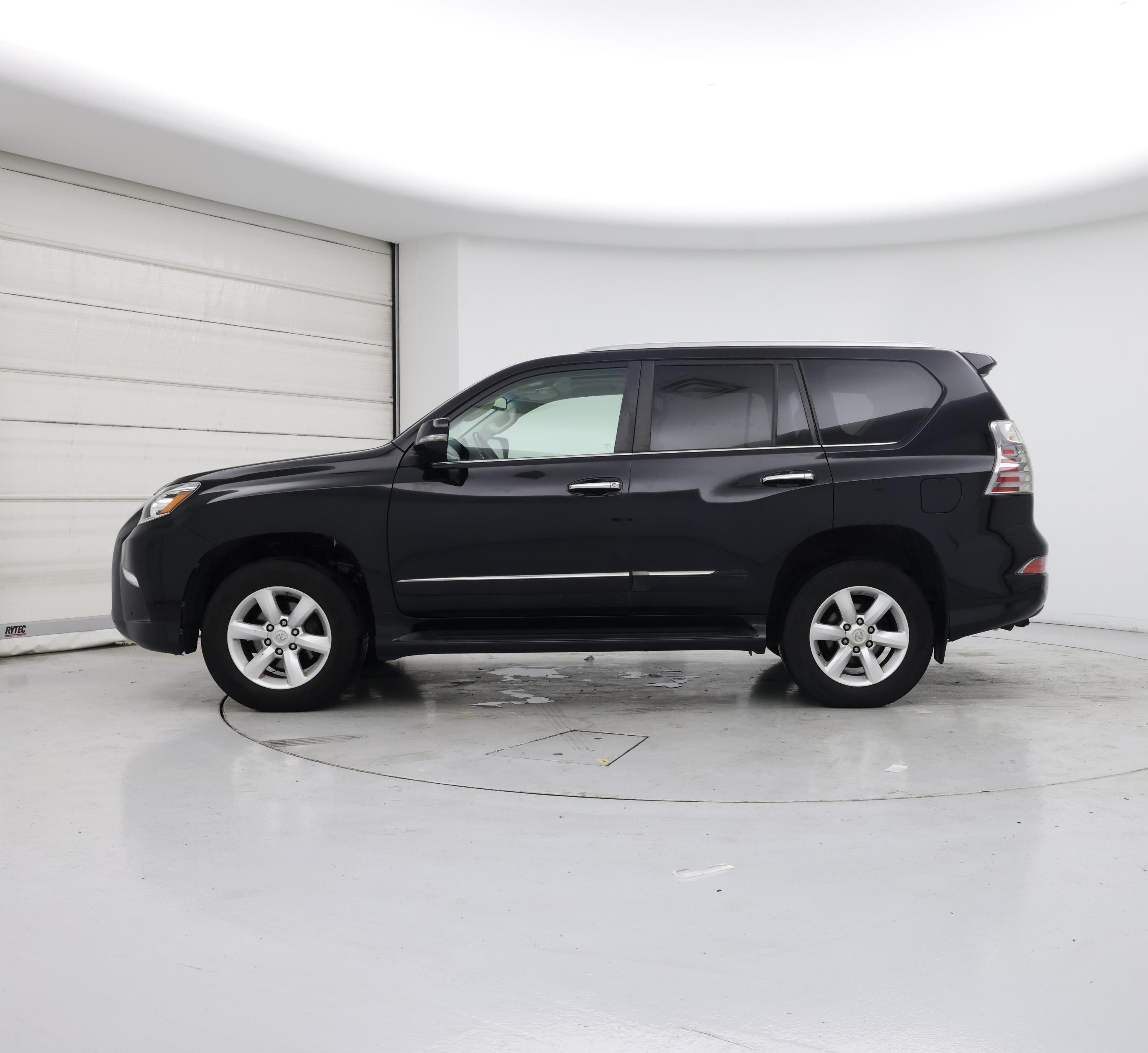 Thumbnail: 2016 Lexus GX - 3