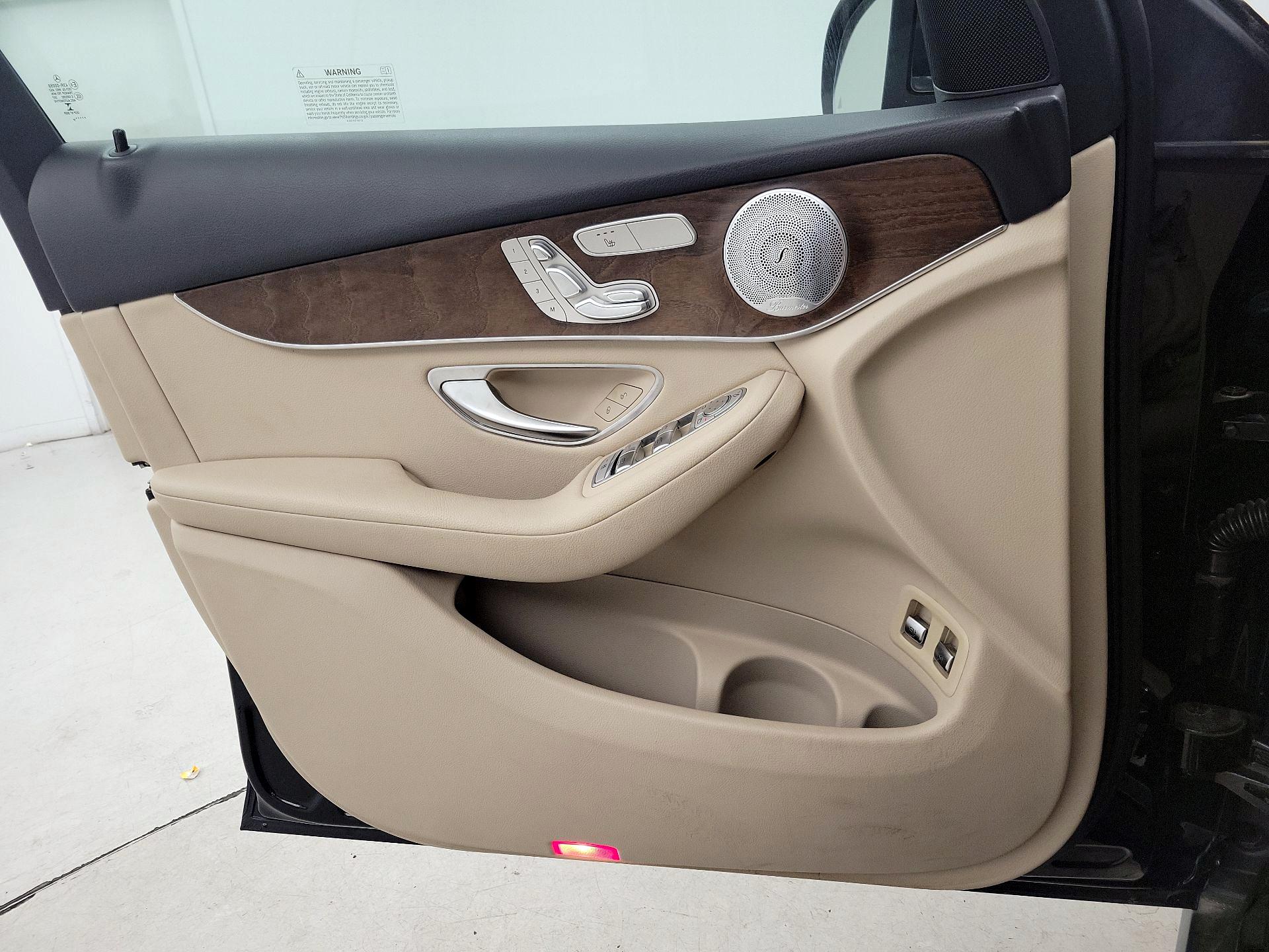 Thumbnail: 2019 Mercedes-Benz GLC - 12