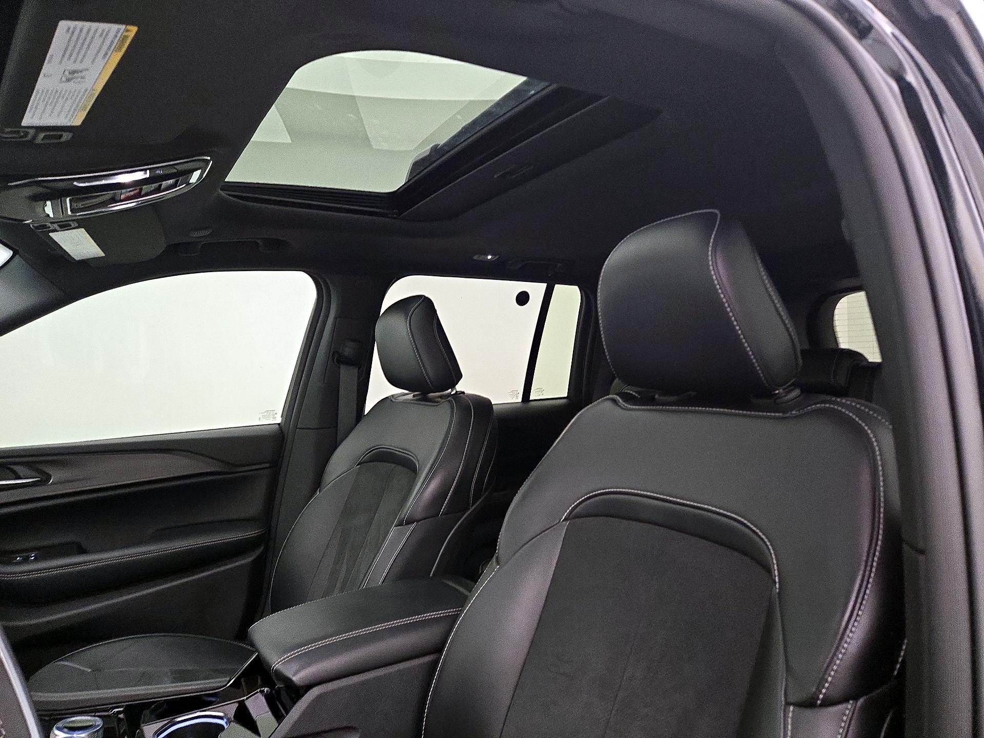 Thumbnail: 2023 Jeep Grand Cherokee - 19