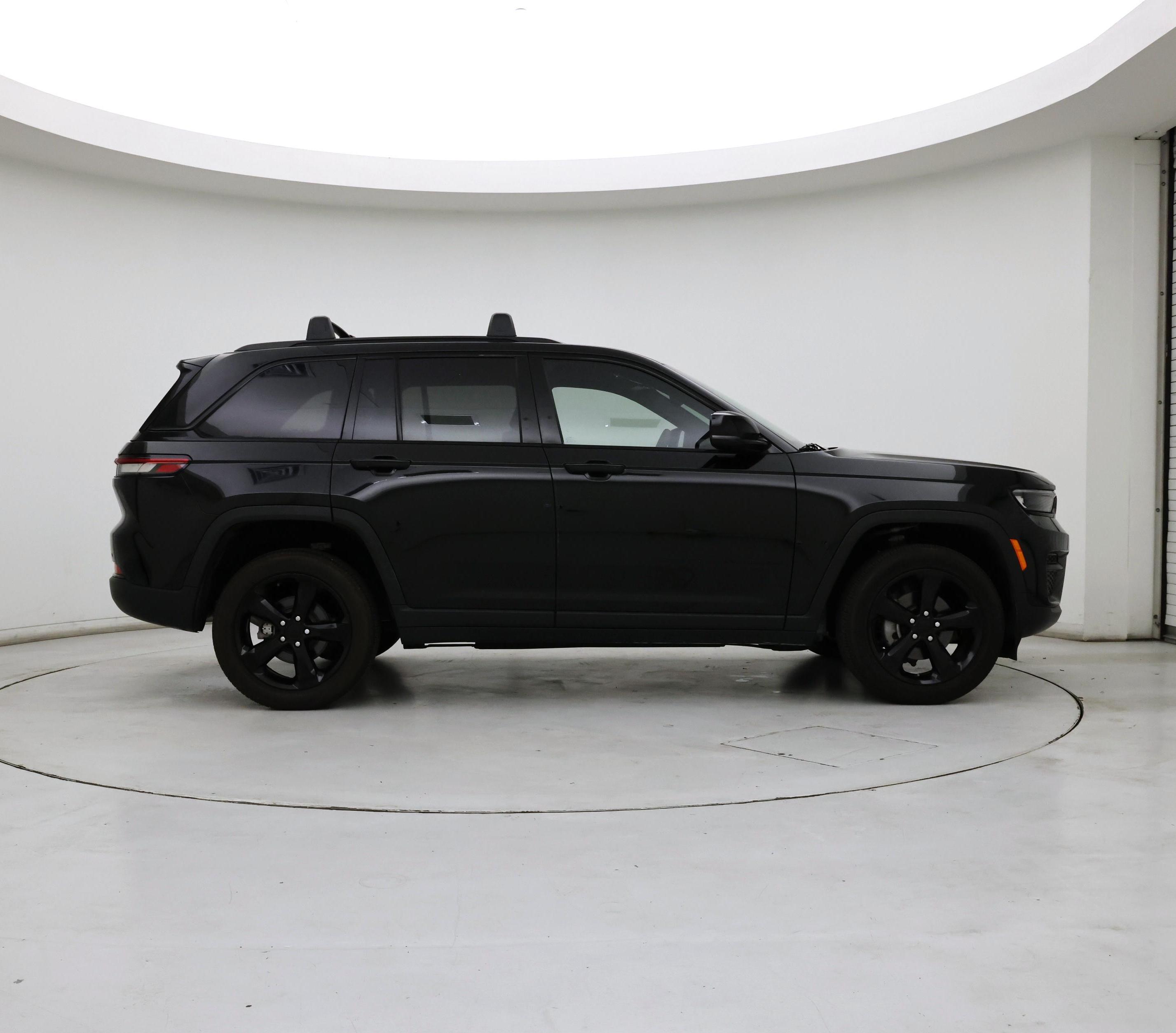 Thumbnail: 2023 Jeep Grand Cherokee - 7