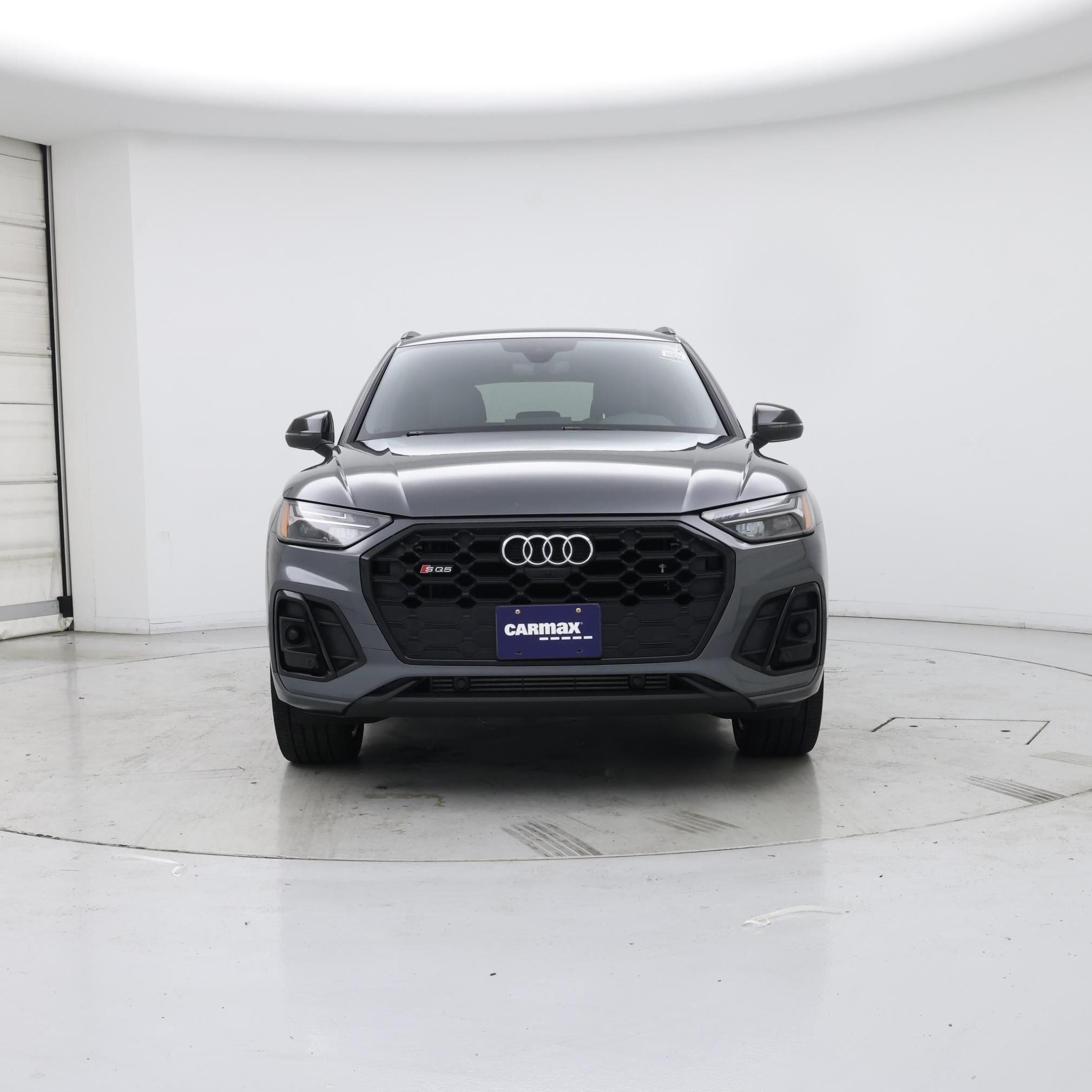 Thumbnail: 2022 Audi SQ5 - 5