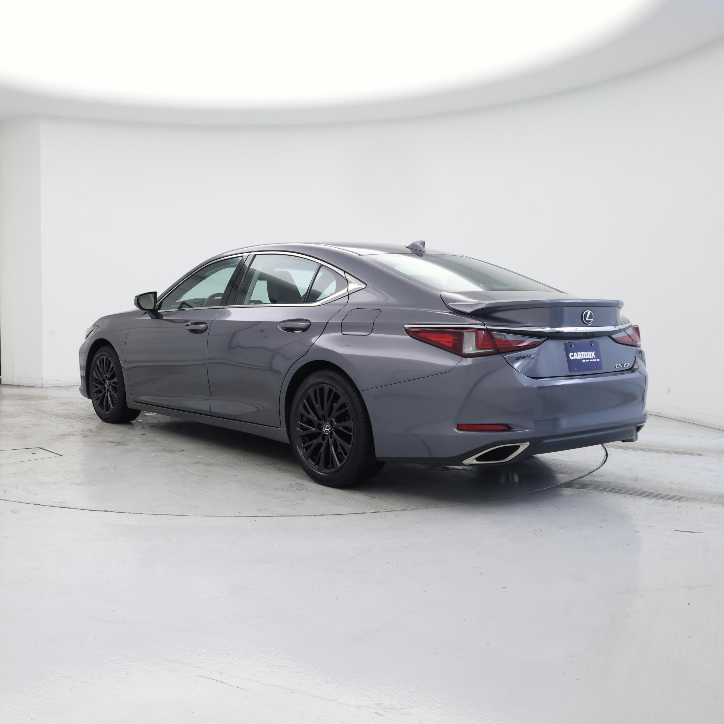 Thumbnail: 2021 Lexus ES - 2