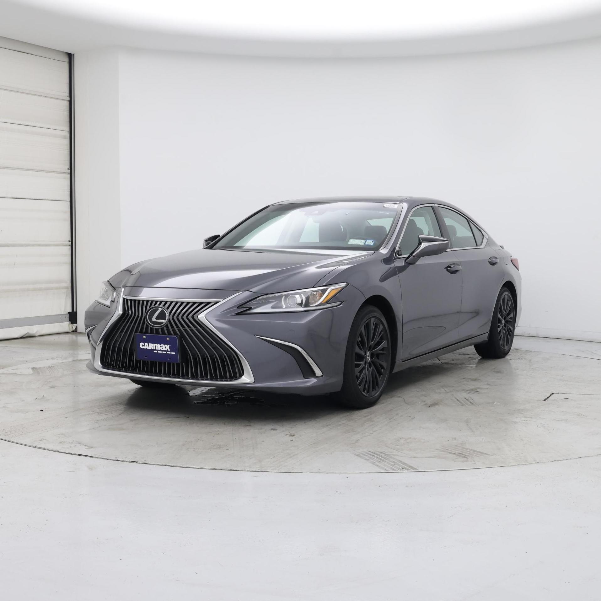 Thumbnail: 2021 Lexus ES - 4