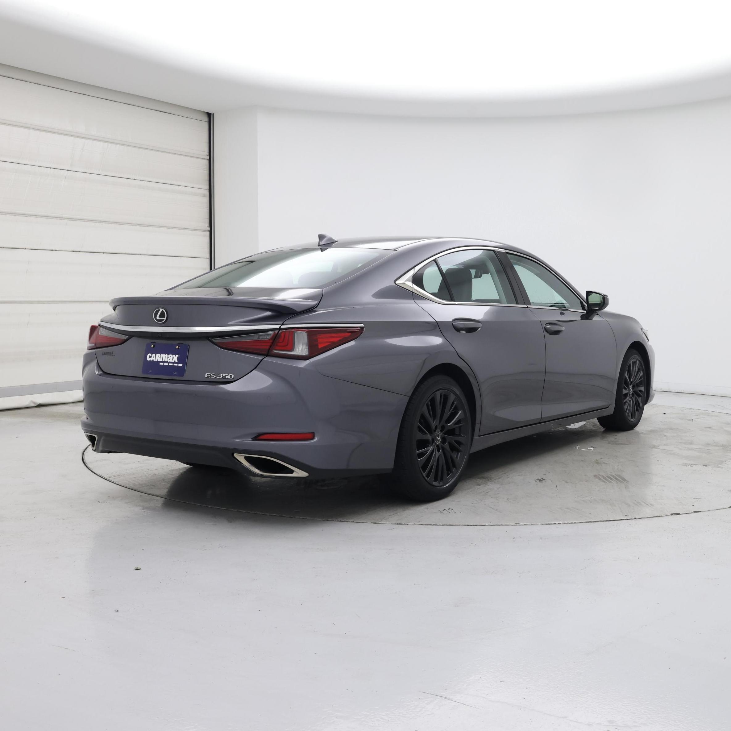 Thumbnail: 2021 Lexus ES - 8