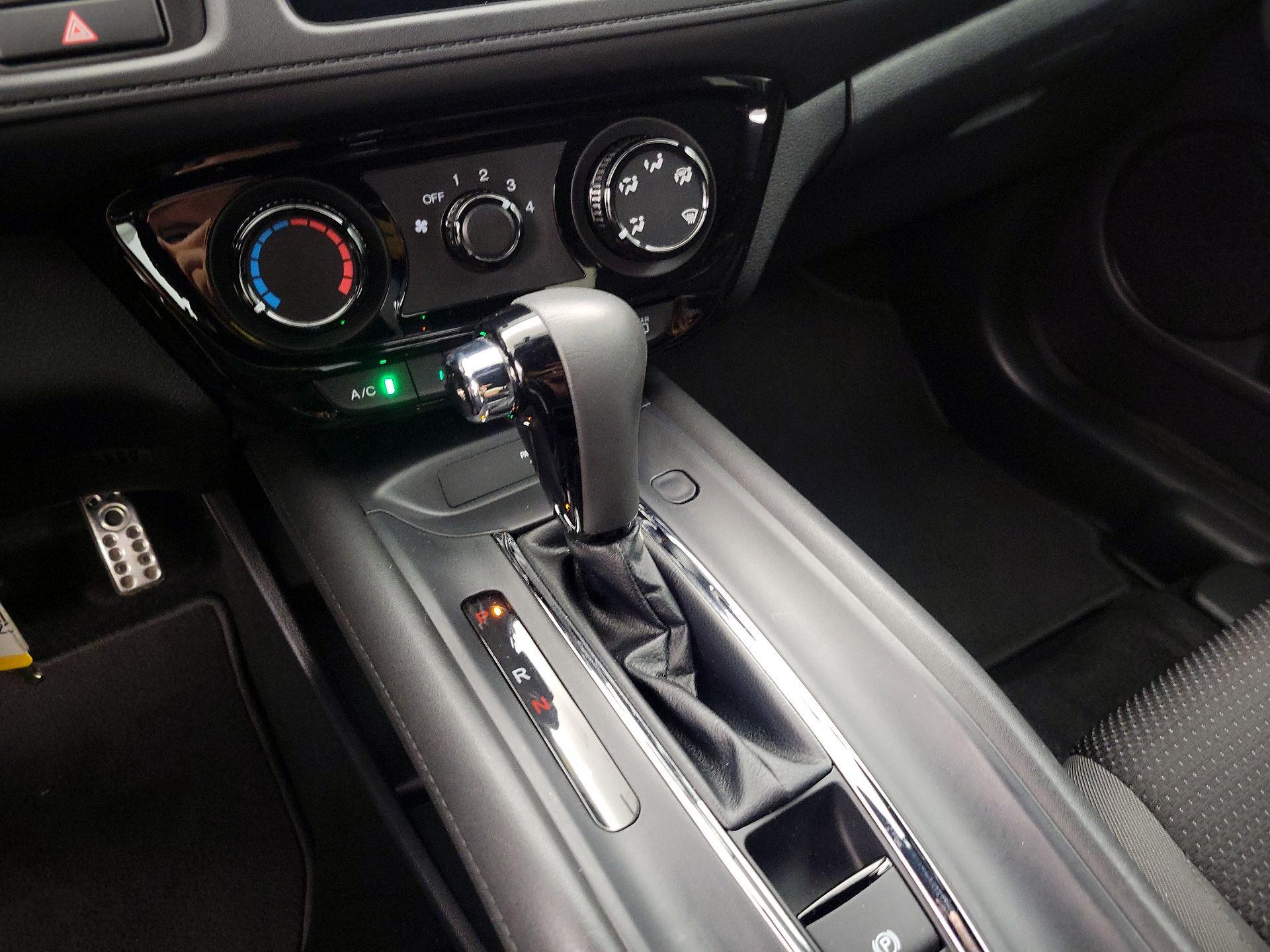 Thumbnail: 2021 Honda HR-V - 17