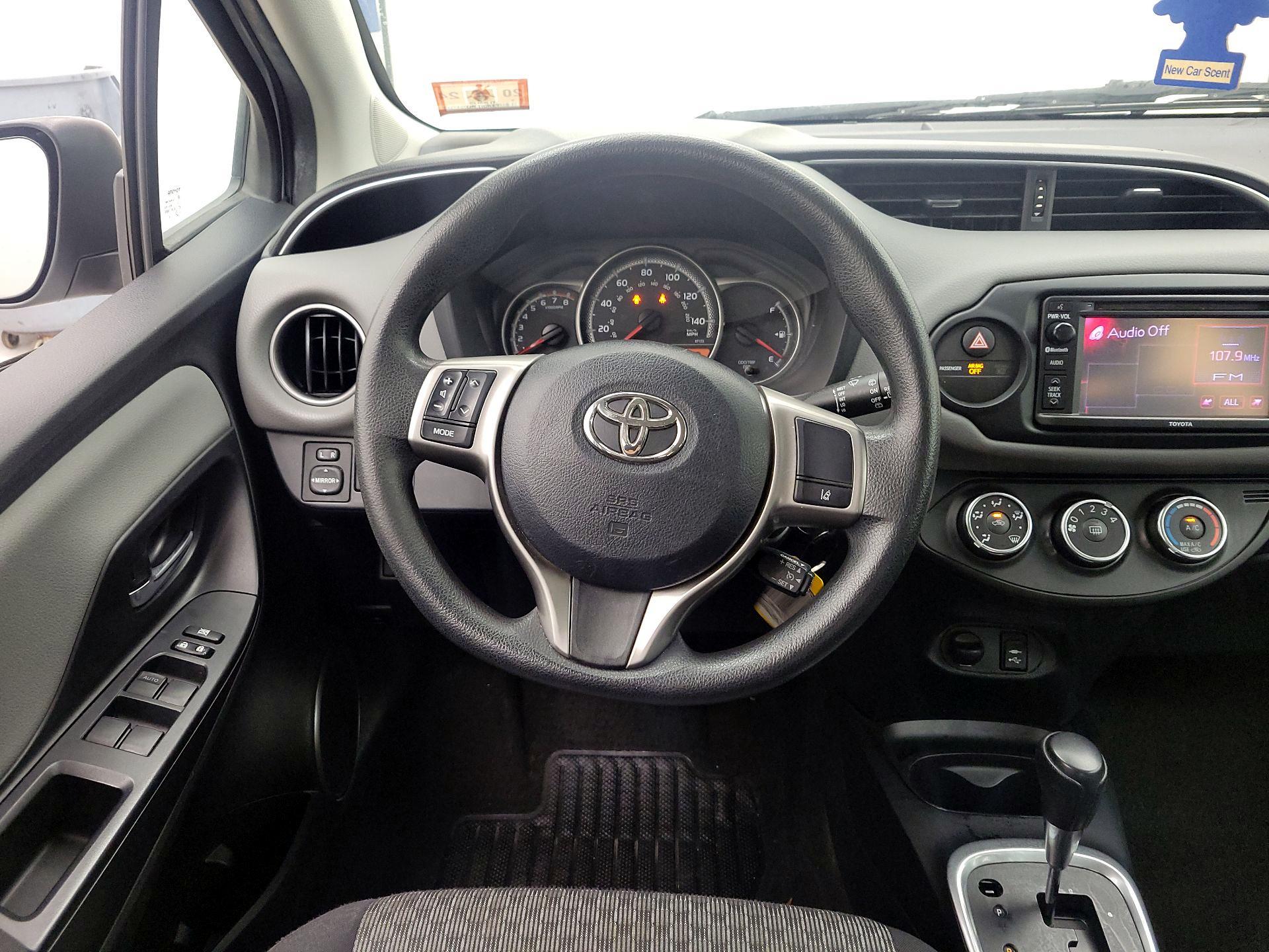 Thumbnail: 2017 Toyota Yaris - 10