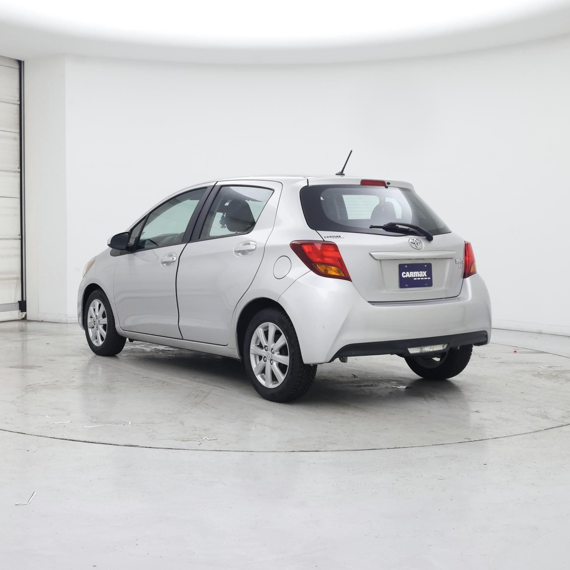 Thumbnail: 2017 Toyota Yaris - 2